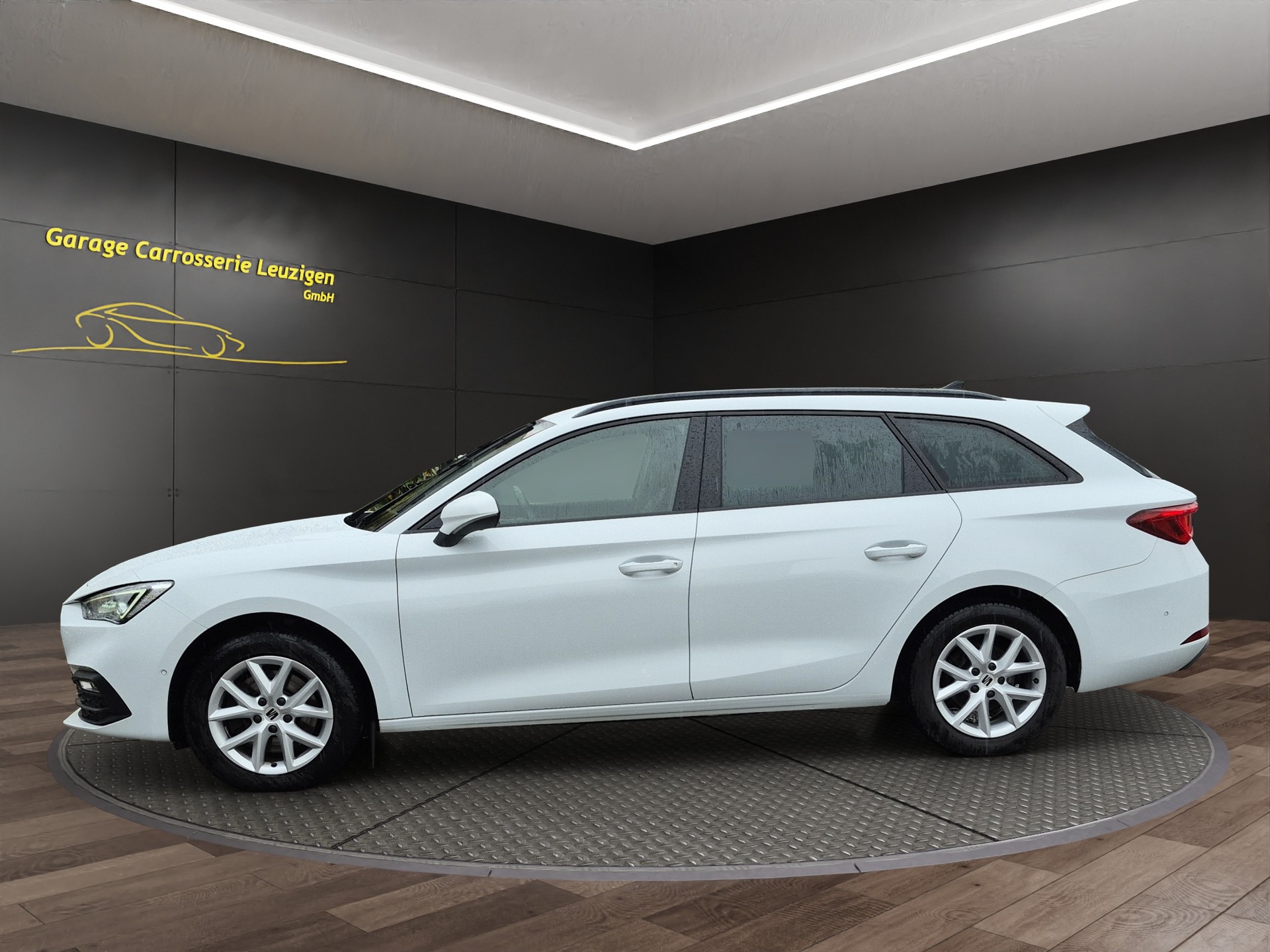 SEAT Leon ST 2.0 TDI EVO DSG Style-image-6