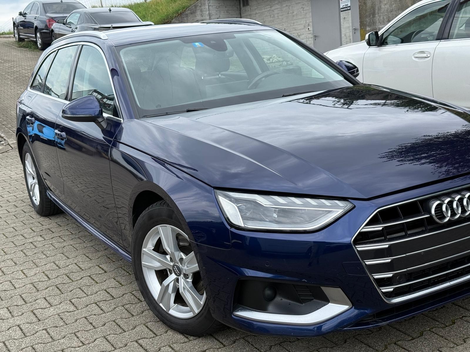 Car photo