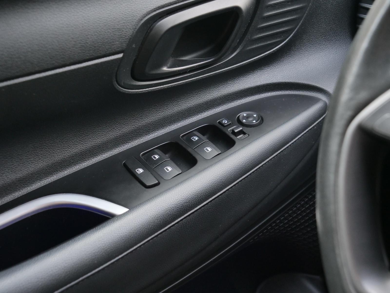 HYUNDAI i20 1.0 T-GDi 120 Amplia-image-9