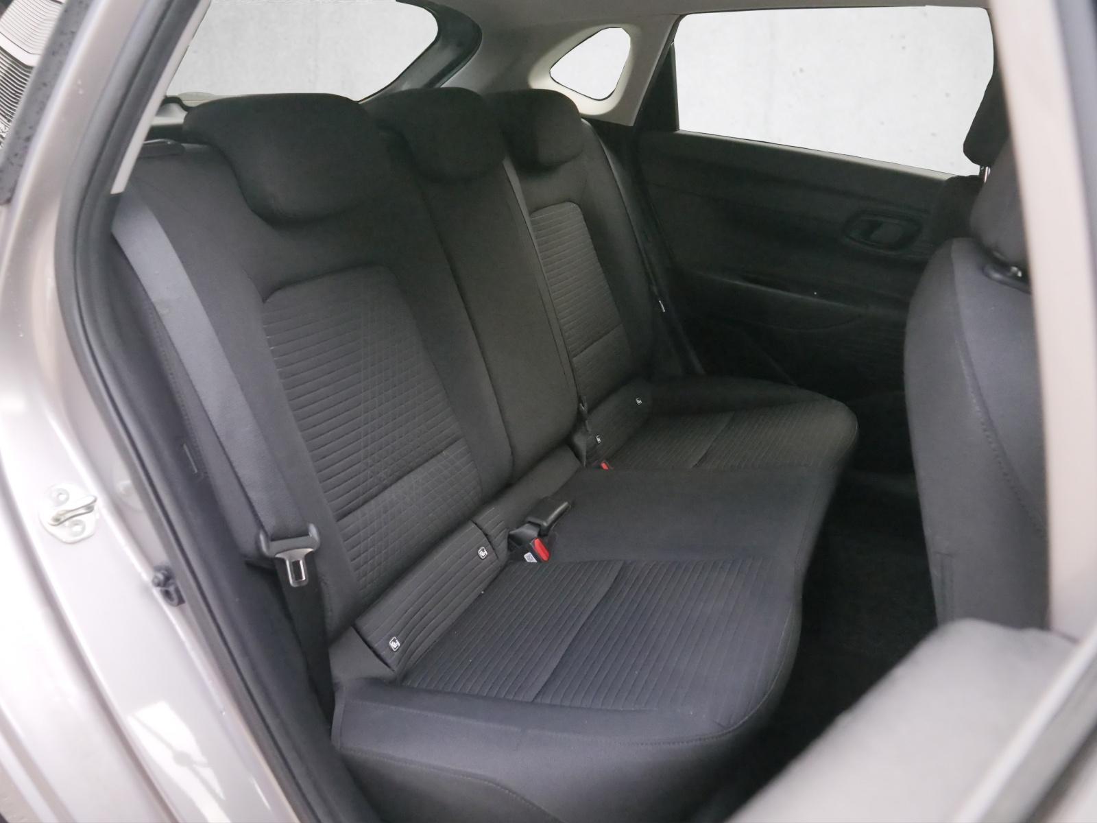 HYUNDAI i20 1.0 T-GDi 120 Amplia-image-14