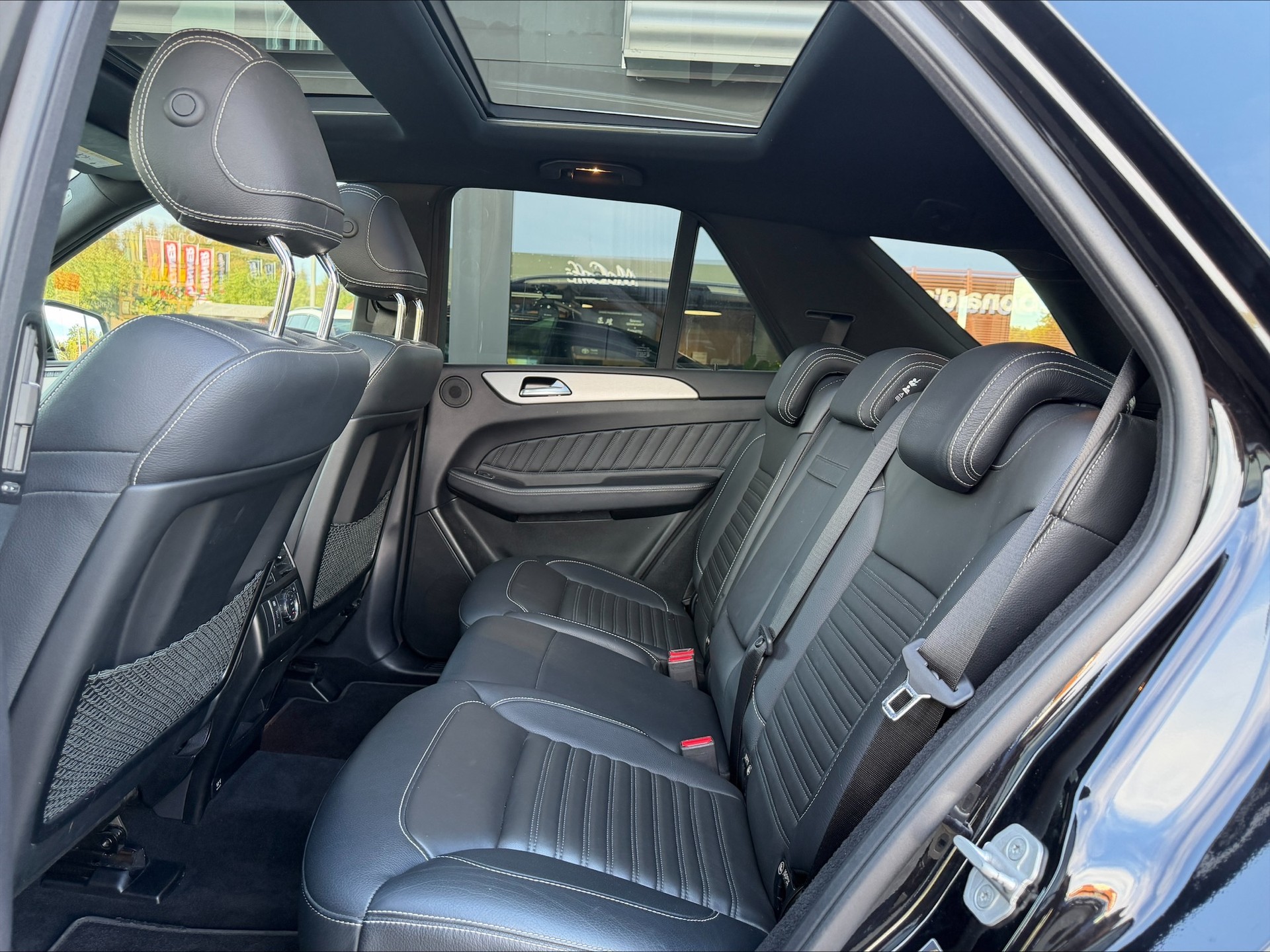 MERCEDES-BENZ GLE 350 d 4Matic 9G-Tronic-image-9