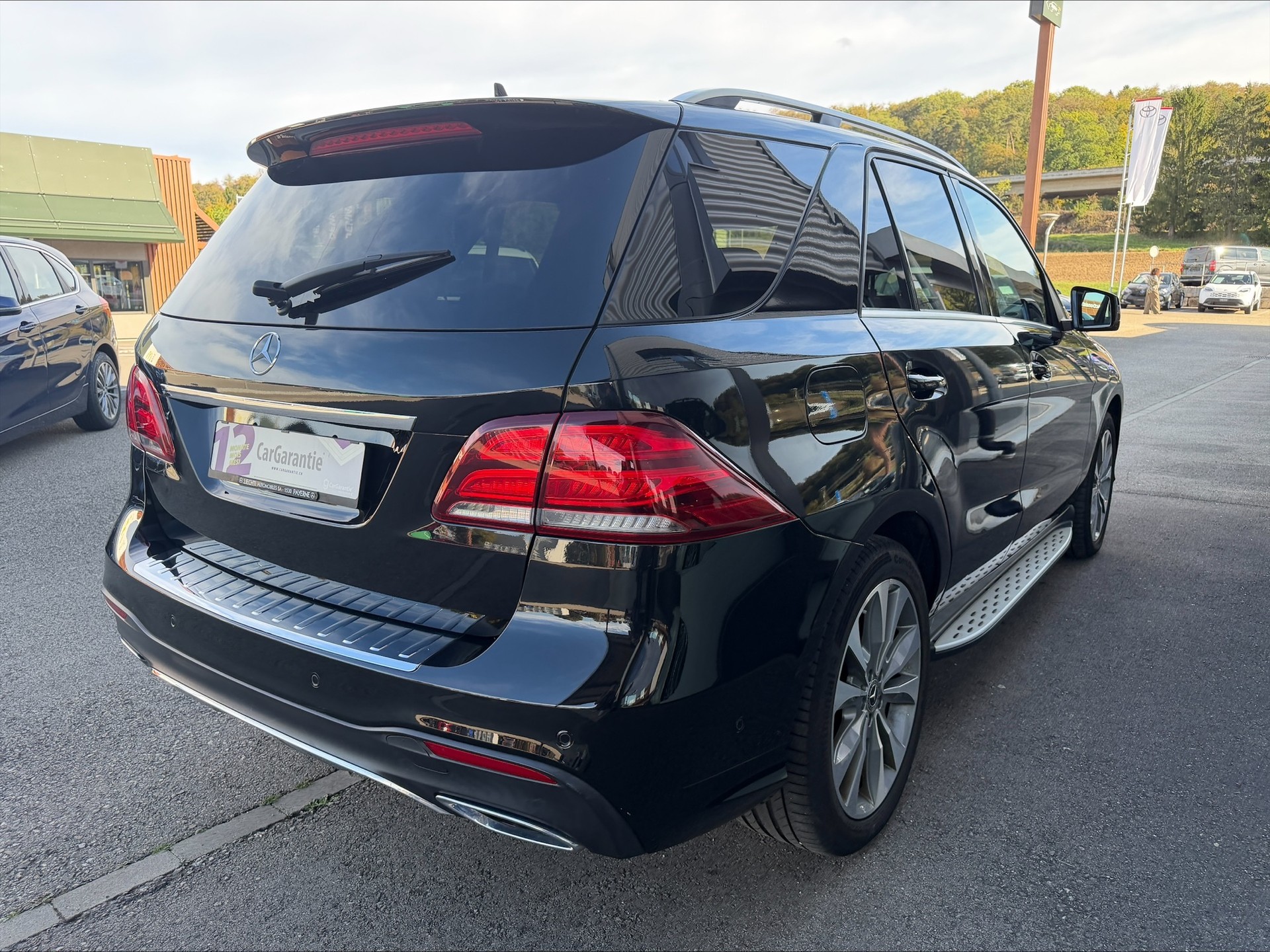 MERCEDES-BENZ GLE 350 d 4Matic 9G-Tronic-image-12
