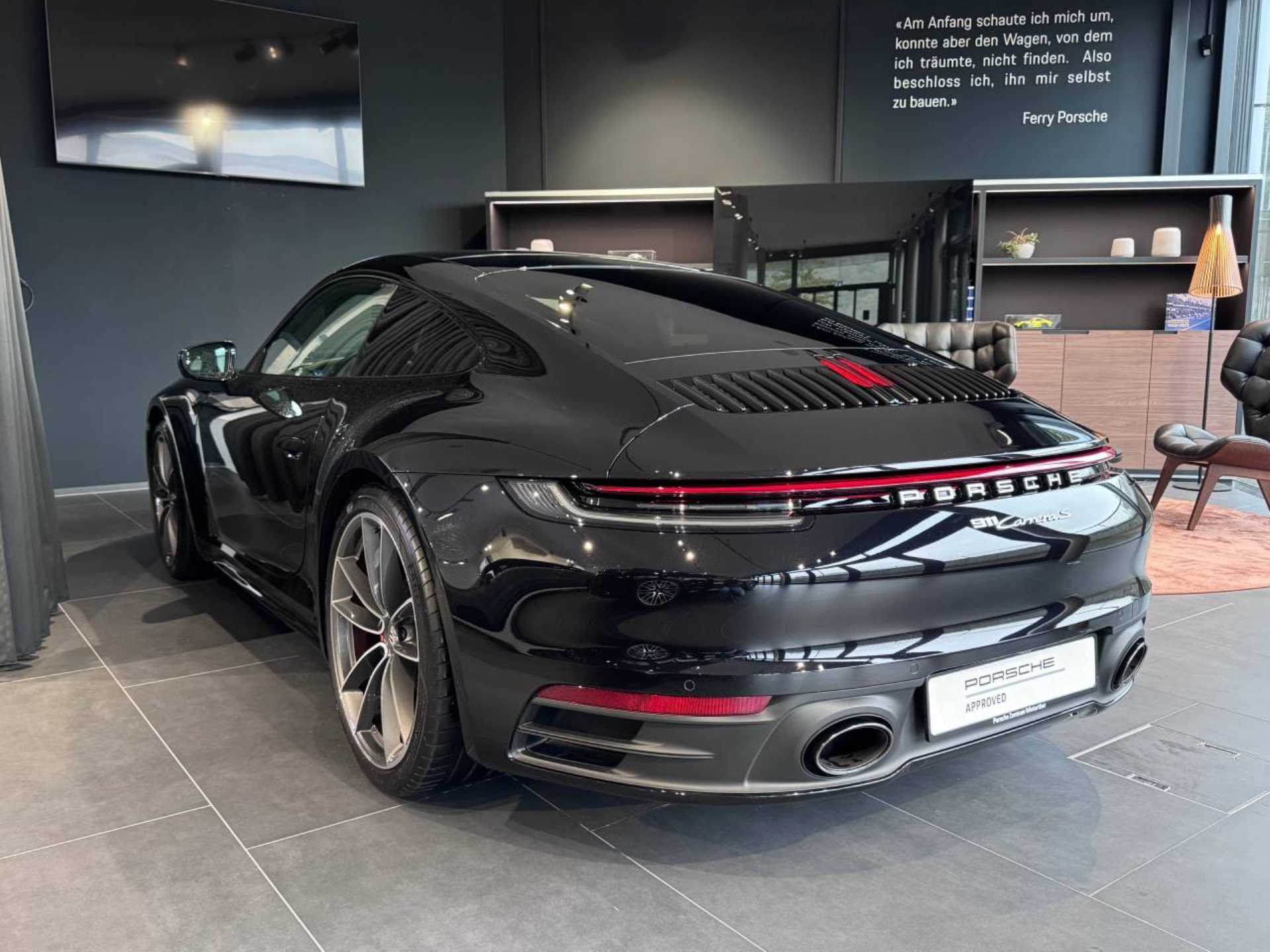 PORSCHE 911 Carrera S-showroom-element-2