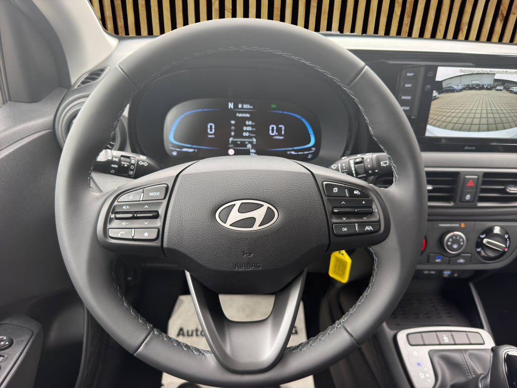 HYUNDAI i10 1.2 Amplia-image-8