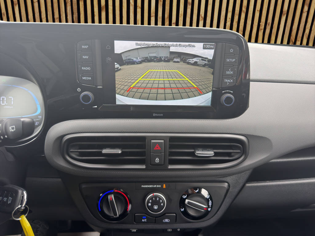 HYUNDAI i10 1.2 Amplia-image-9