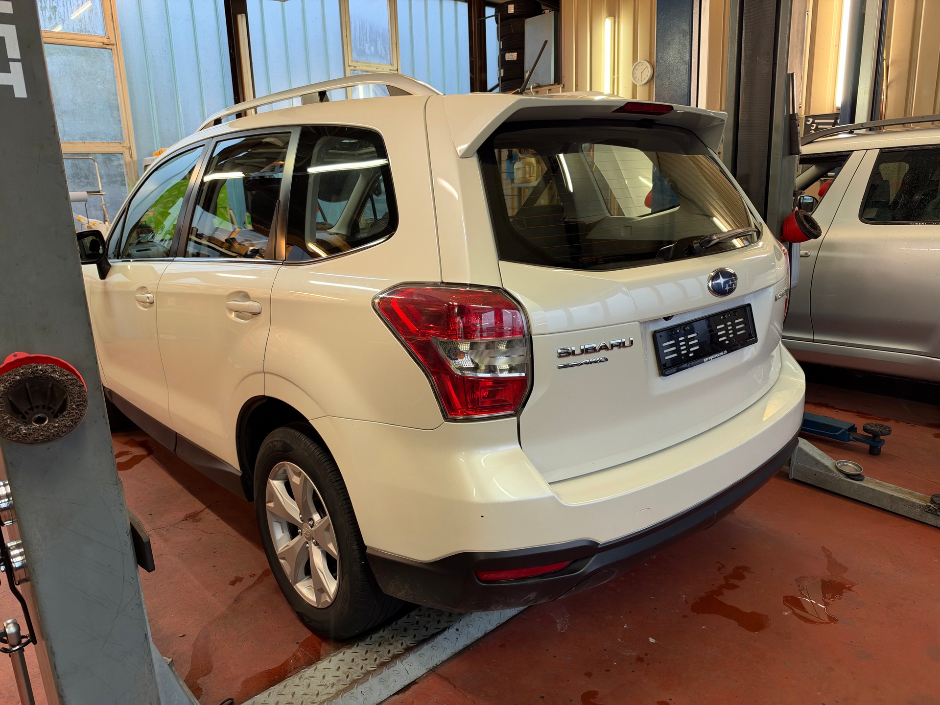 SUBARU Forester 2.0i Swiss-image-4
