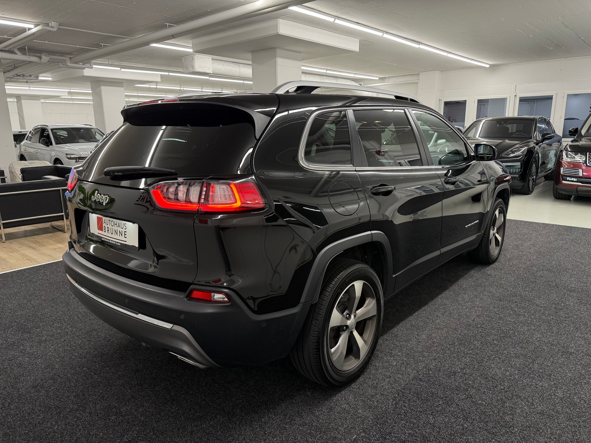 JEEP Cherokee 2.0 Limited AWD Drive I 9ATX AHK-image-3