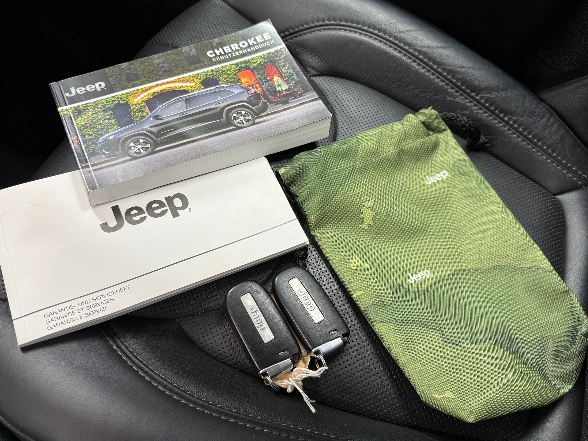 JEEP Cherokee 2.0 Limited AWD Drive I 9ATX AHK-image-25