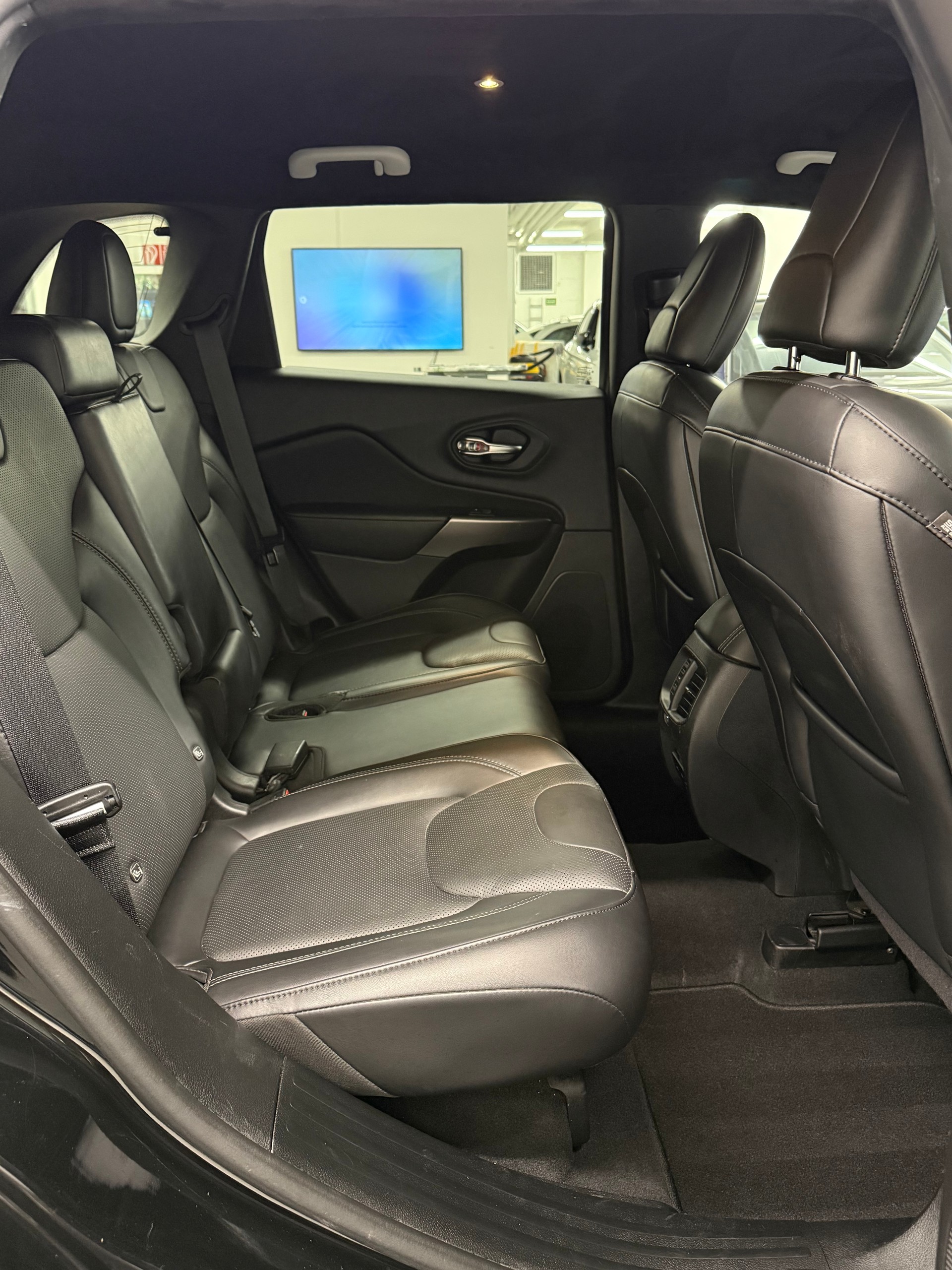 JEEP Cherokee 2.0 Limited AWD Drive I 9ATX AHK-image-18