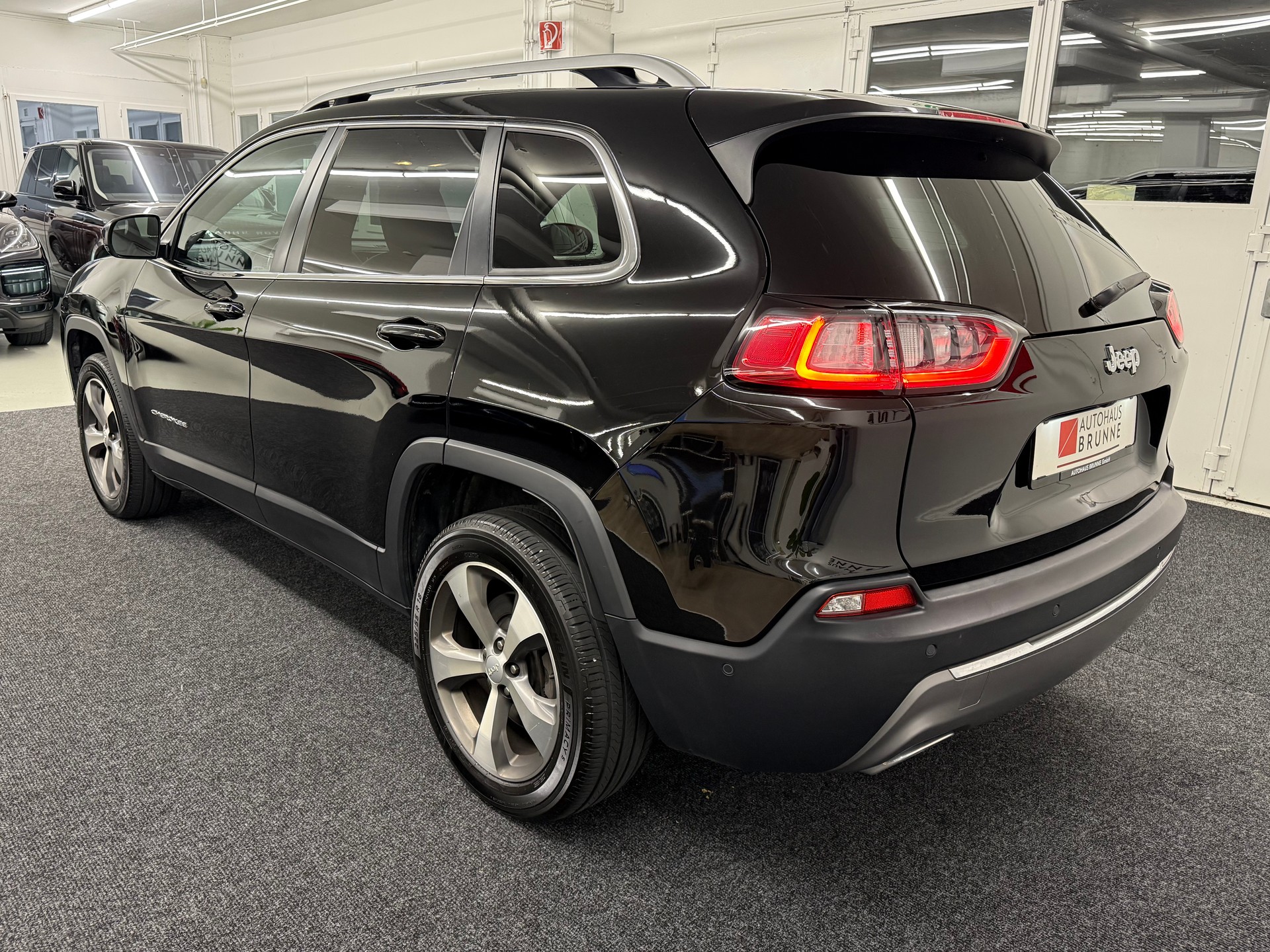 JEEP Cherokee 2.0 Limited AWD Drive I 9ATX AHK-image-7