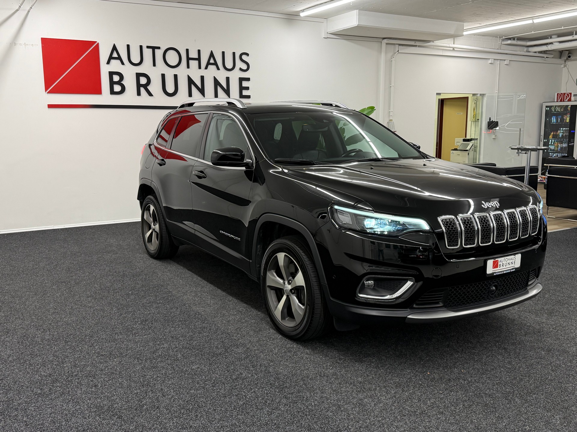 JEEP Cherokee 2.0 Limited AWD Drive I 9ATX AHK-image-2