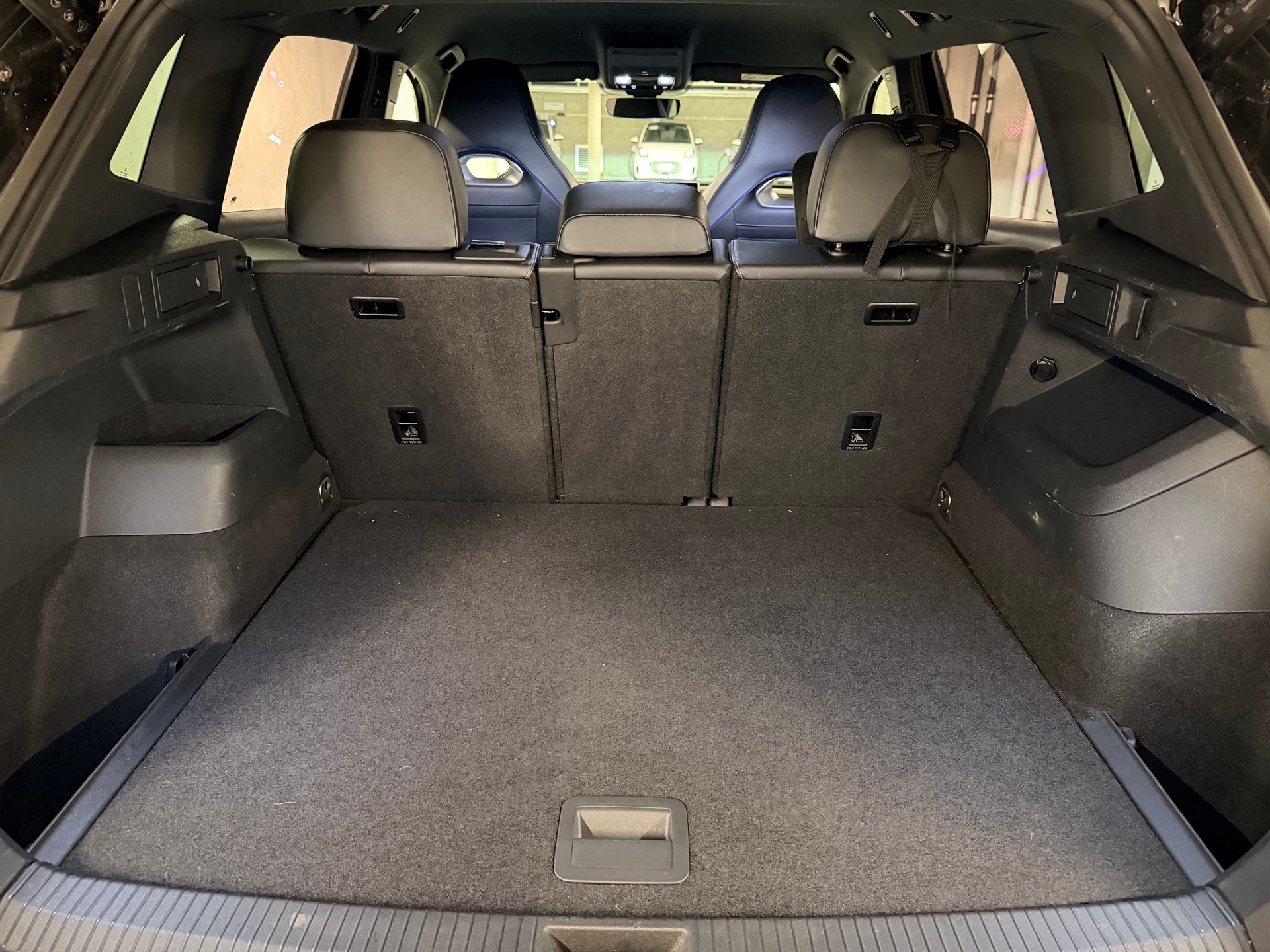 VW Tiguan 2.0 TSI DSG R-Line 4Motion-image-16