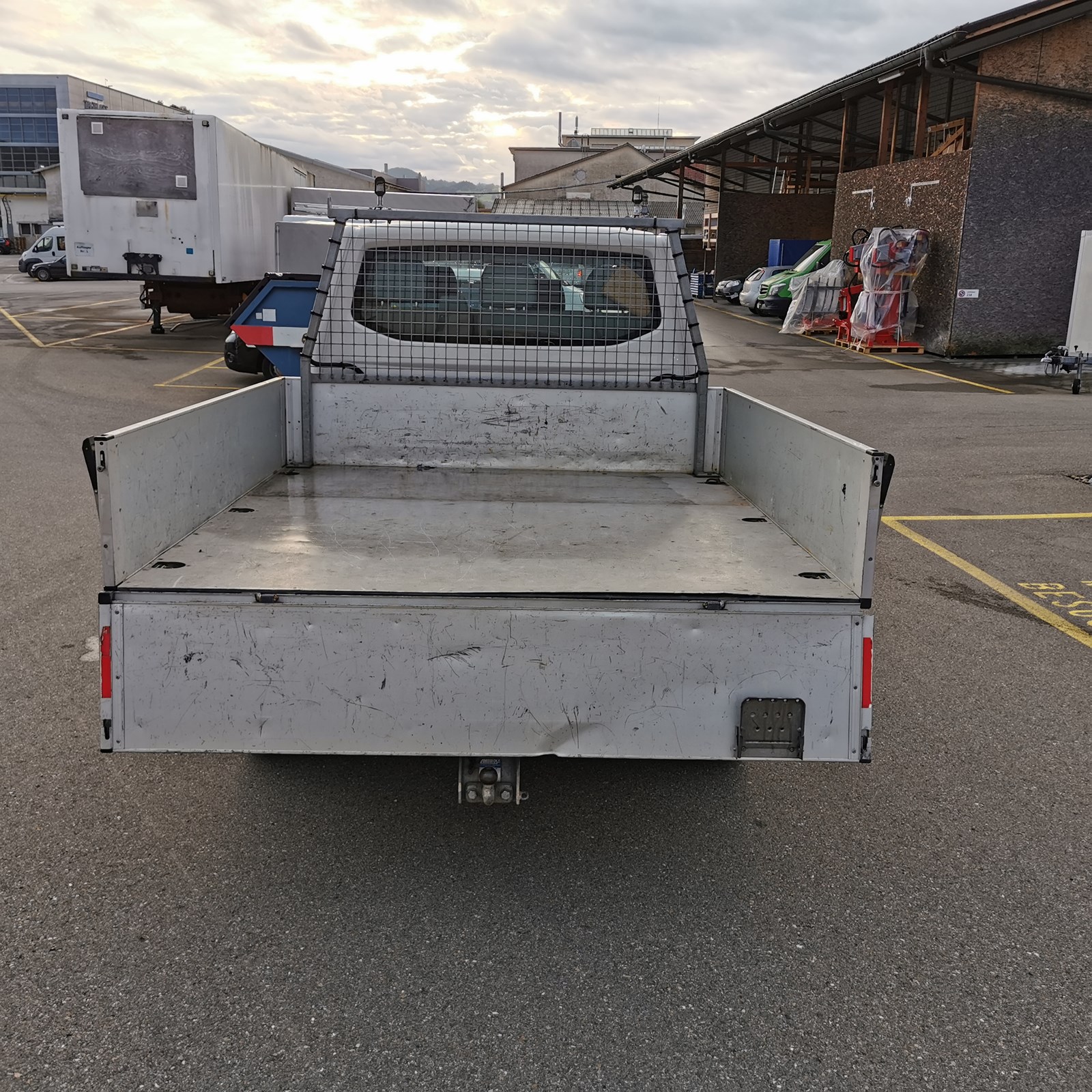 VW T5 2.0 TDI-image-2
