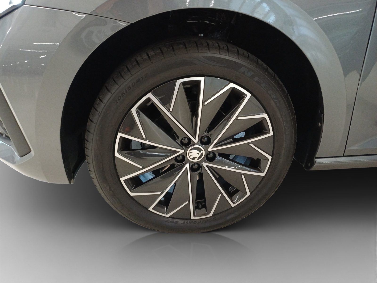 SKODA Scala 1.5 TSI Selection DSG-image-13