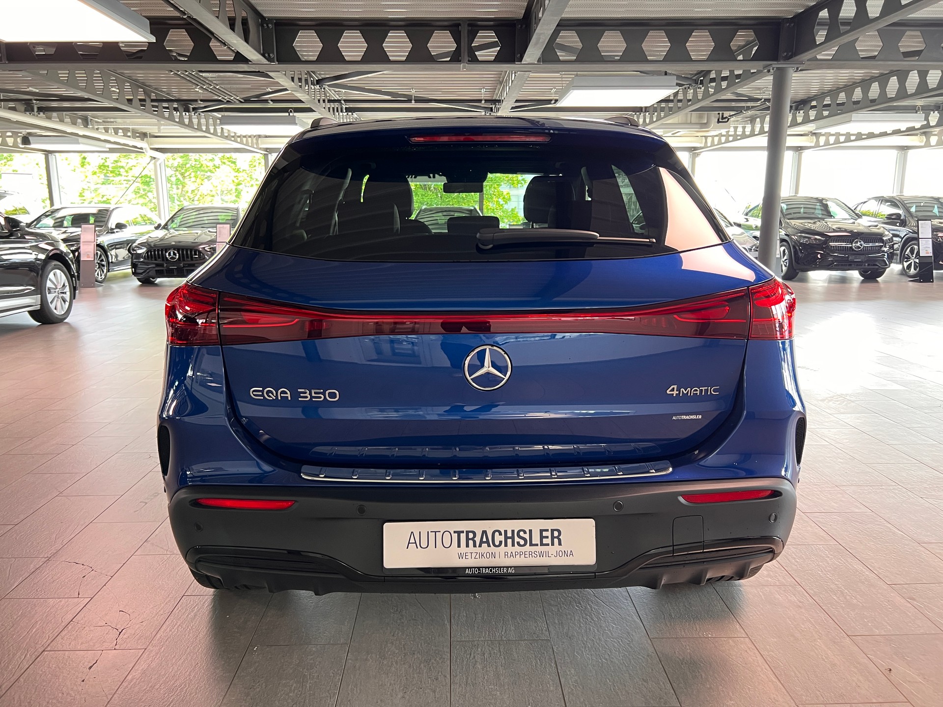 MERCEDES-BENZ EQA 350 4Matic Swiss Star-image-4