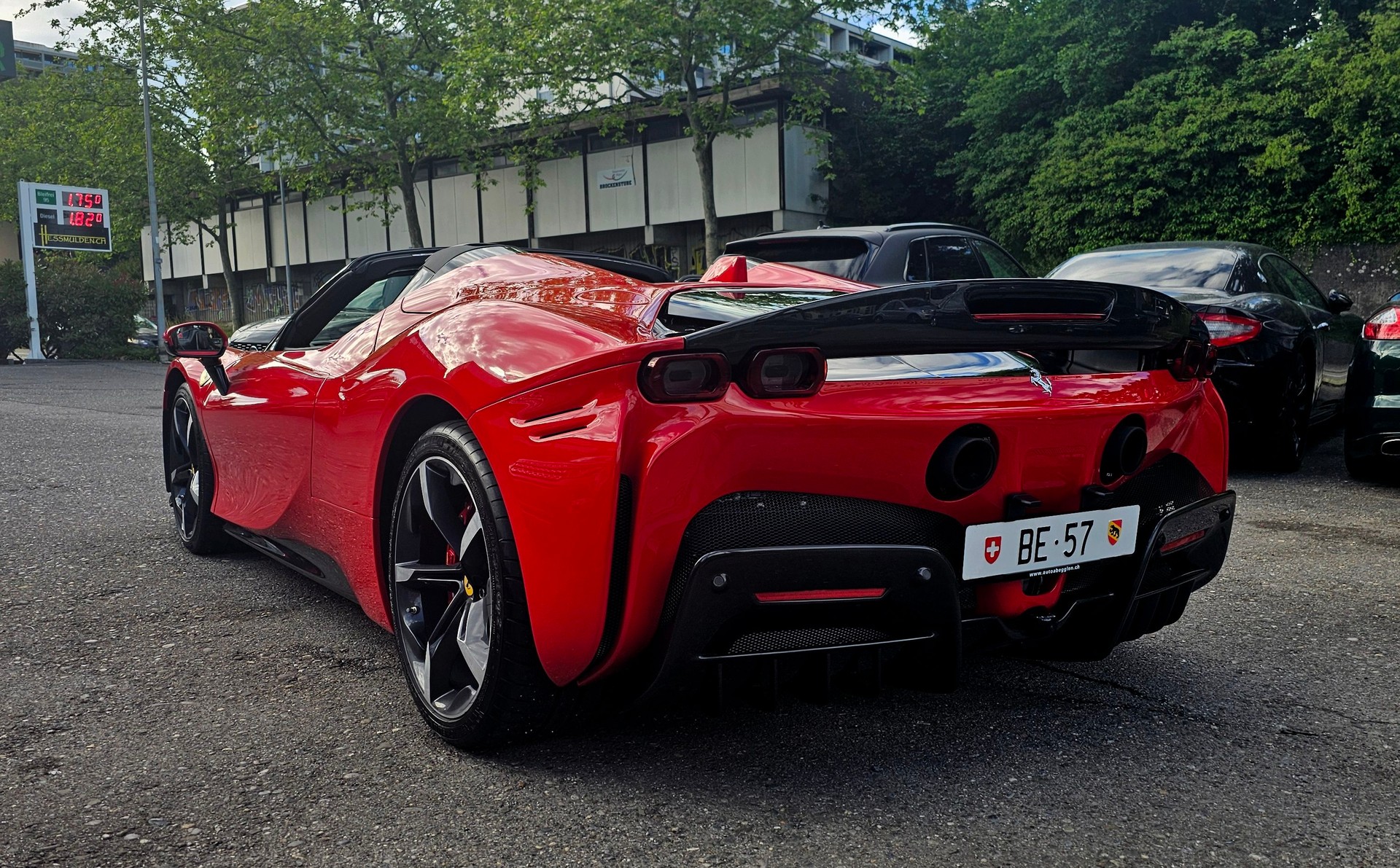 FERRARI SF90 Spider Assetto Fiorano-image-5