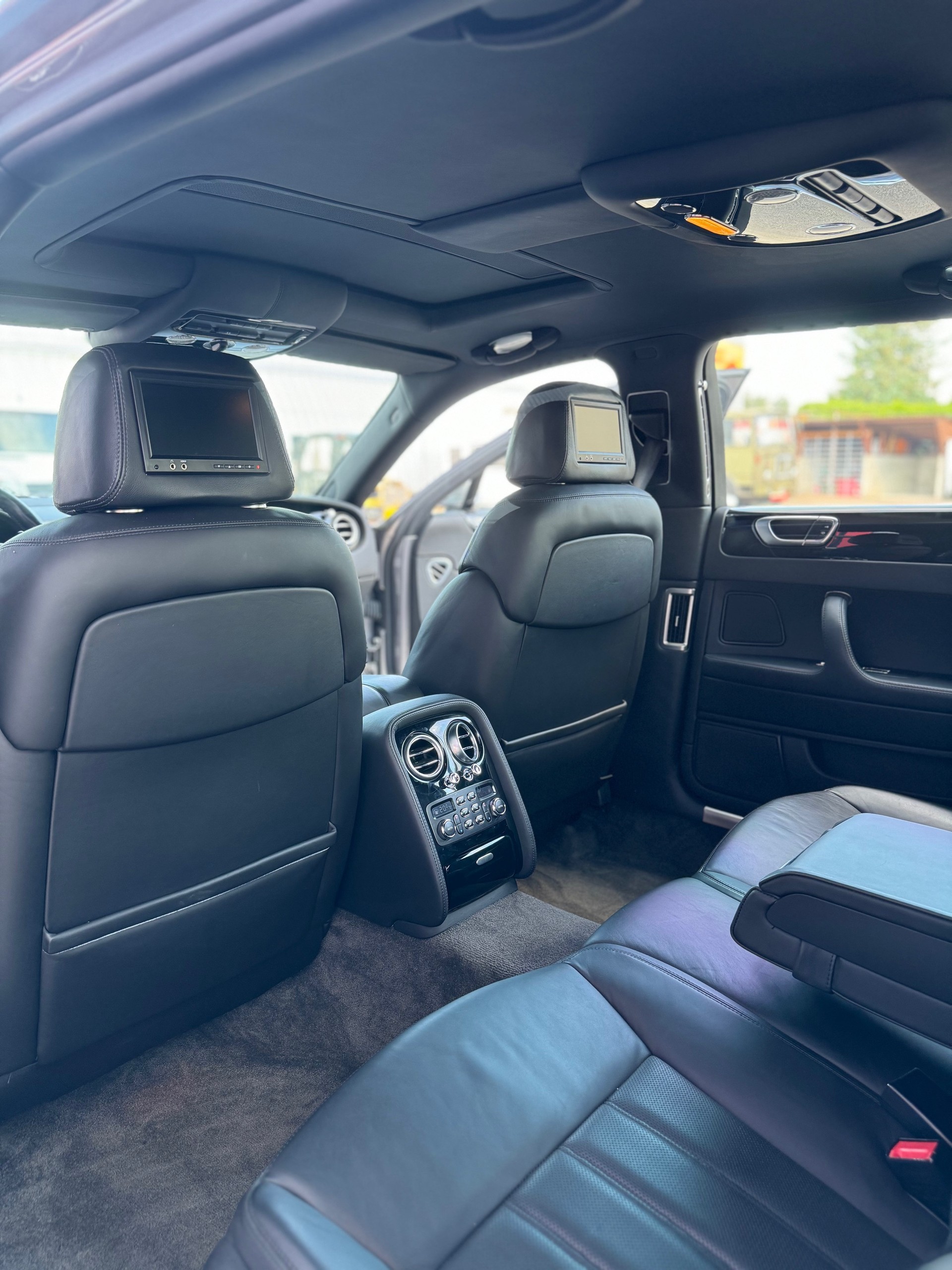 BENTLEY Continental Flying Spur 6.0-image-19