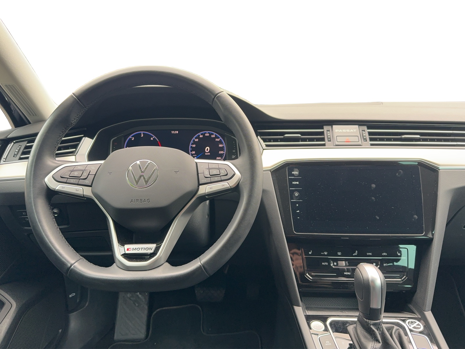 VW Passat 2.0 TDI BMT Elegance 4Motion DSG-image-10