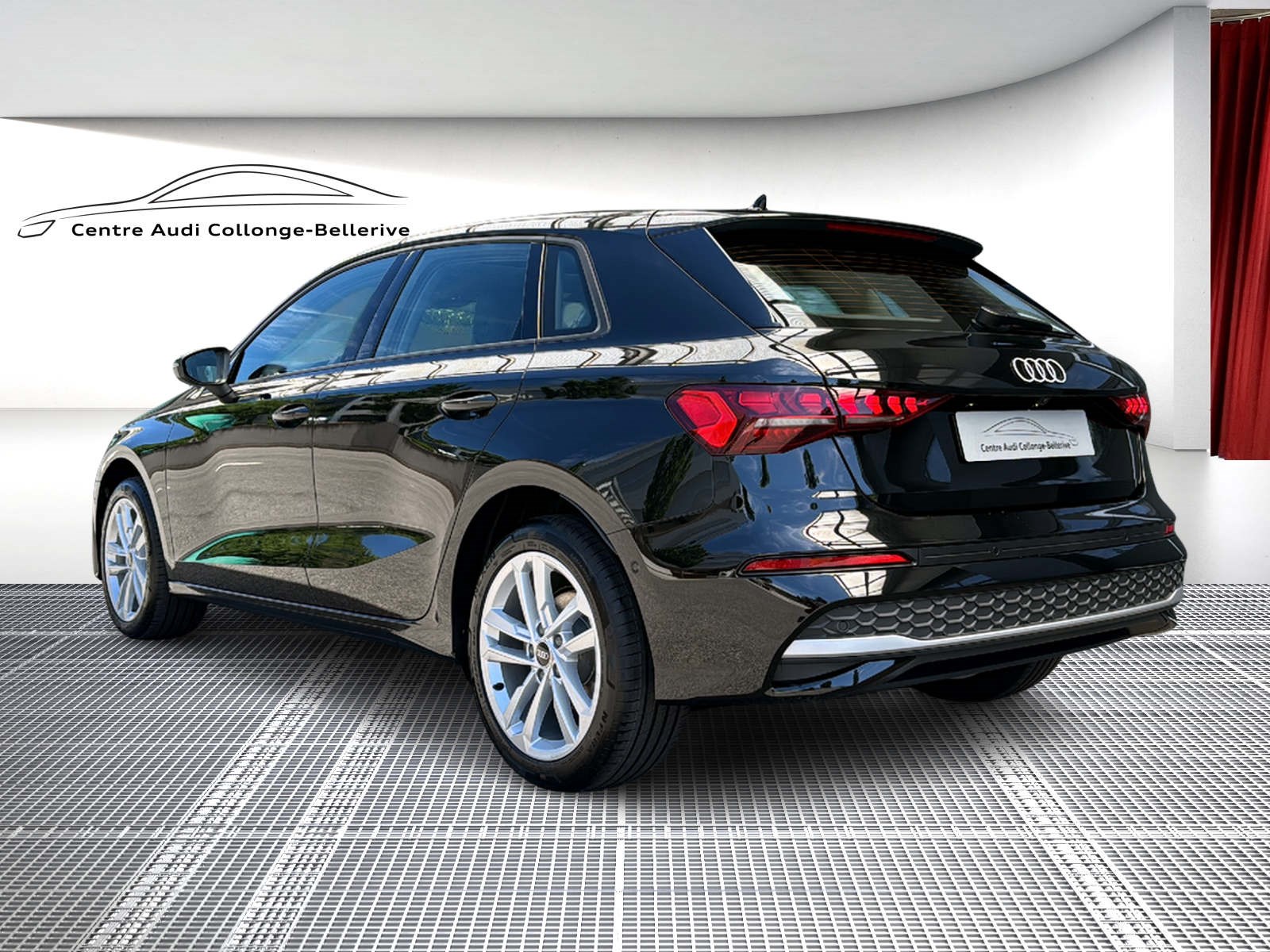 AUDI A3 Sportback 35 TFSI Attraction-image-2