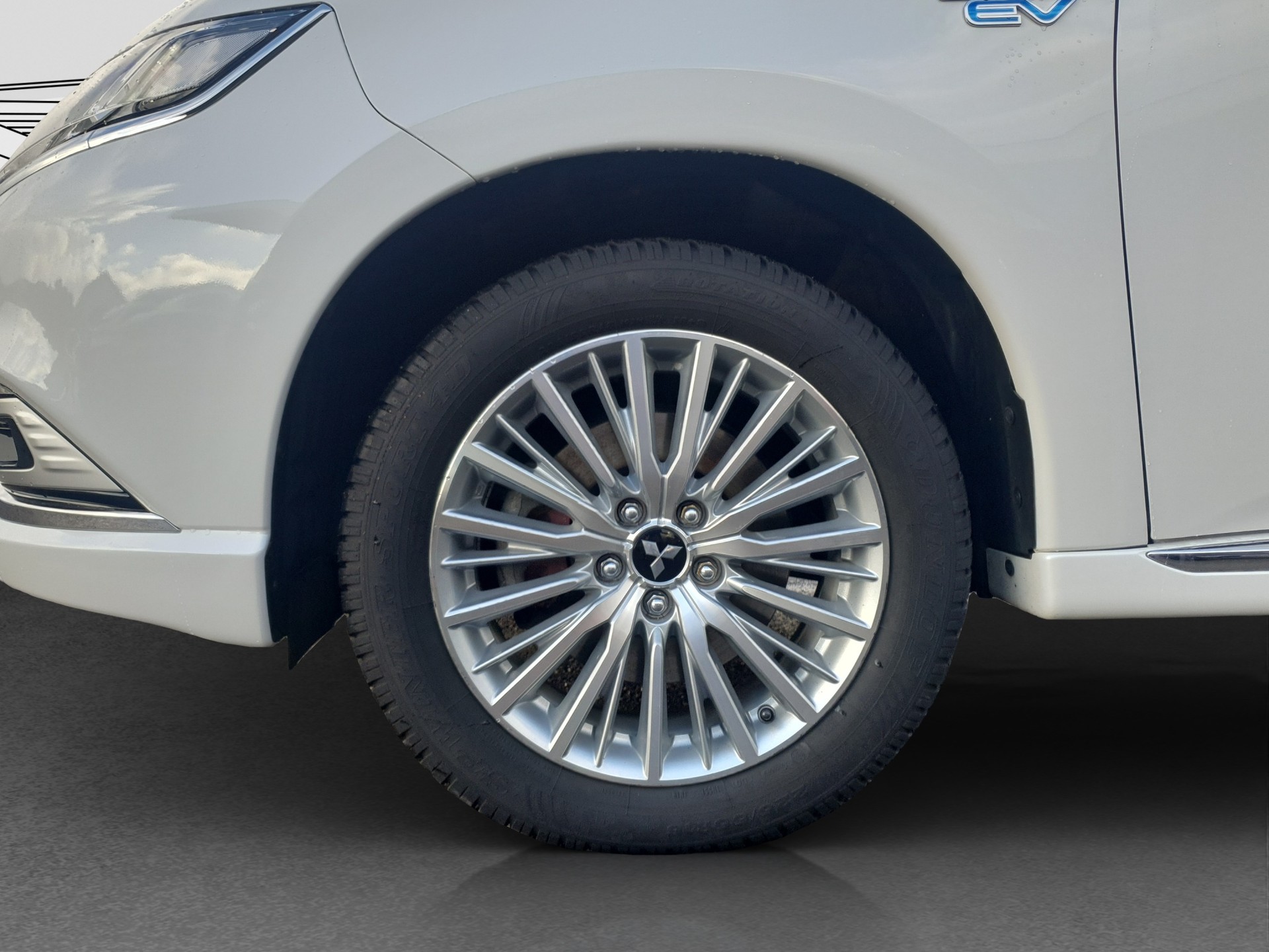 MITSUBISHI Outlander 2.4 PHEV Diamond Crochet-image-5
