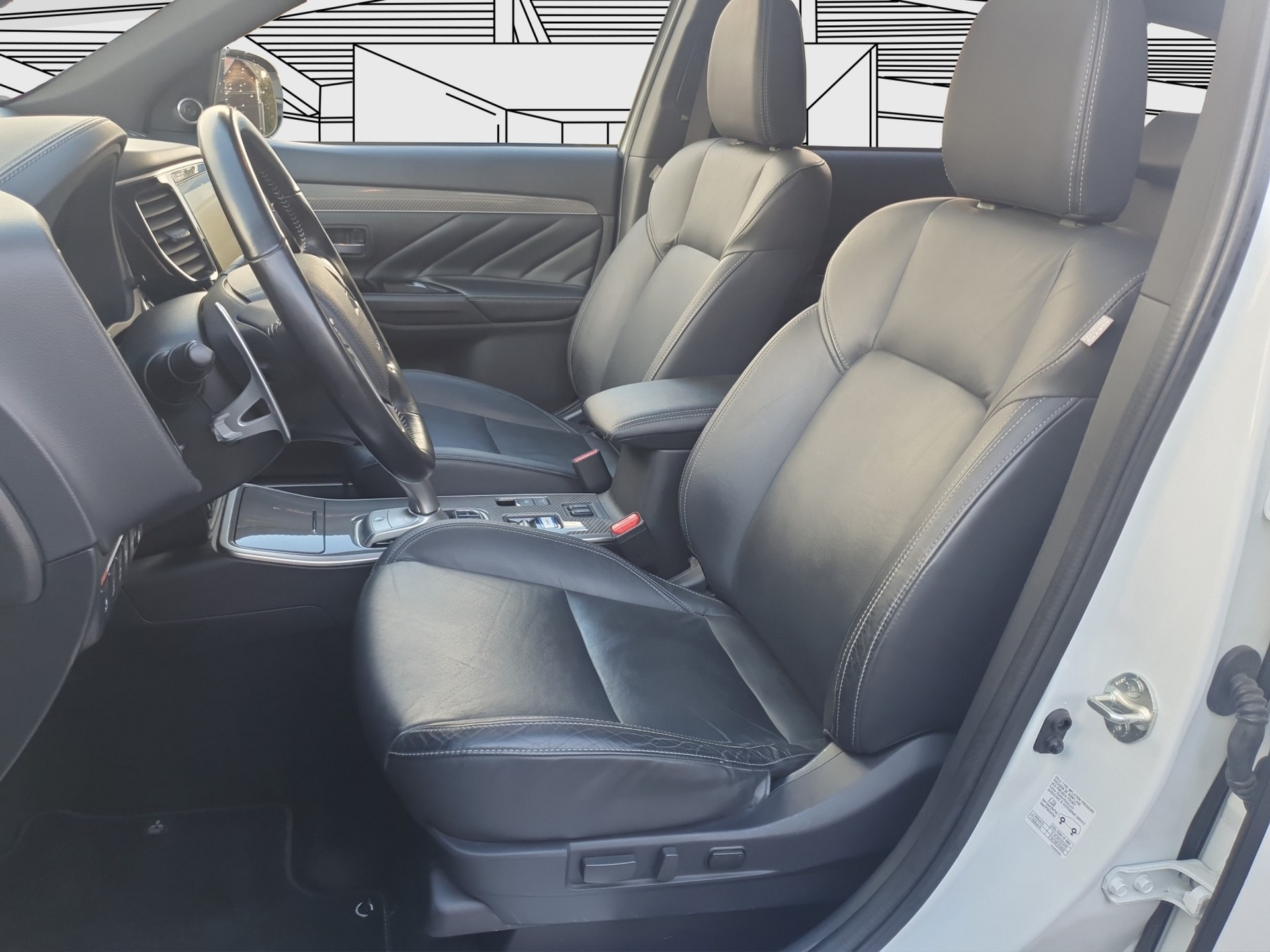 MITSUBISHI Outlander 2.4 PHEV Diamond Crochet-image-12