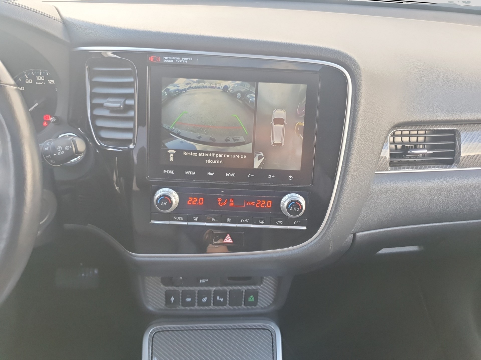 MITSUBISHI Outlander 2.4 PHEV Diamond Crochet-image-9