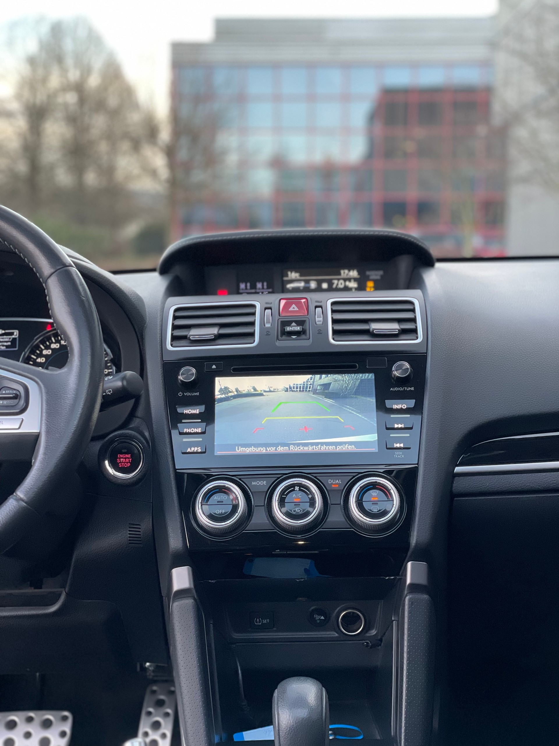 SUBARU Forester 2.0D Luxury Lineatronic-image-11