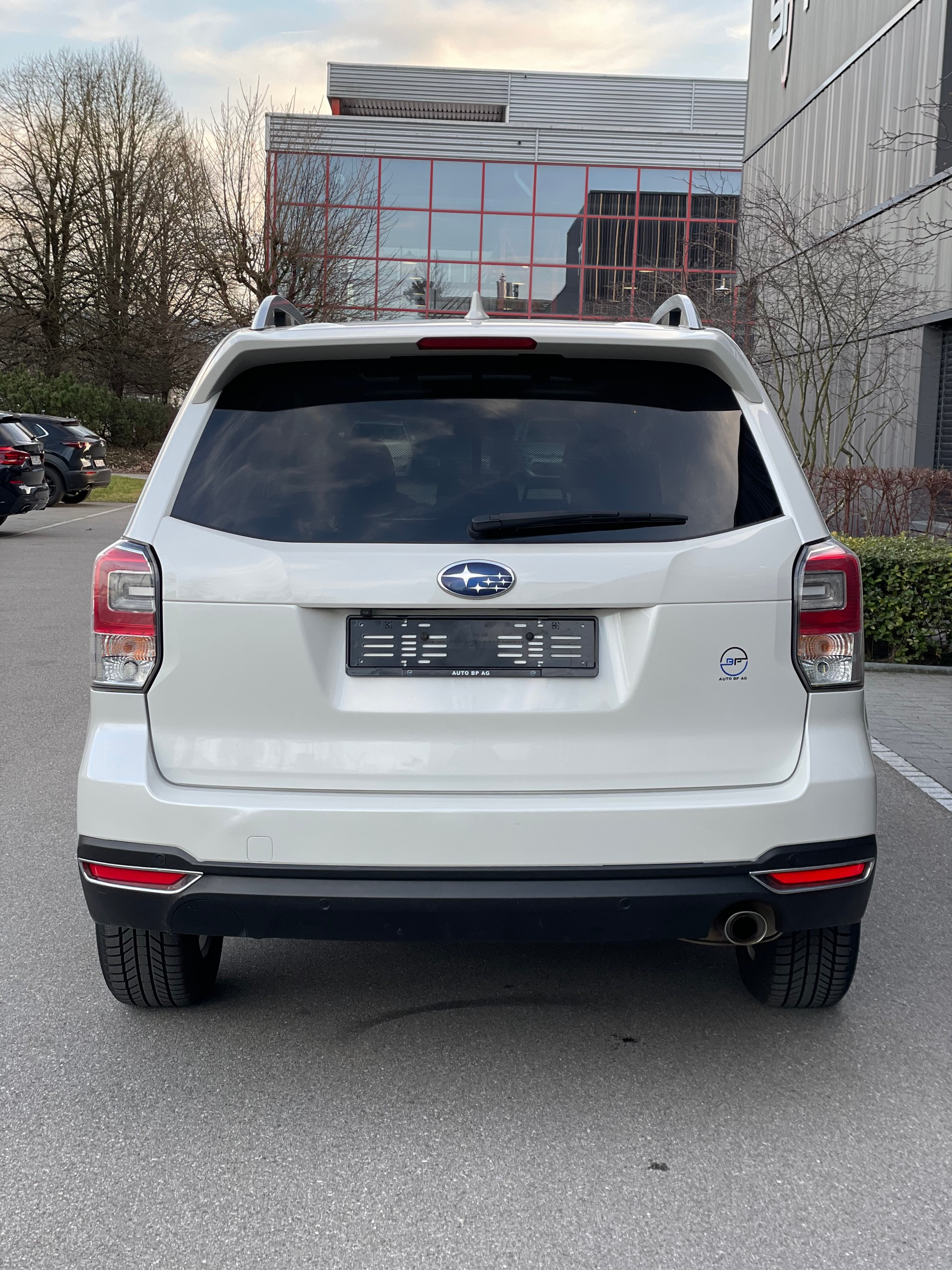 SUBARU Forester 2.0D Luxury Lineatronic-image-4