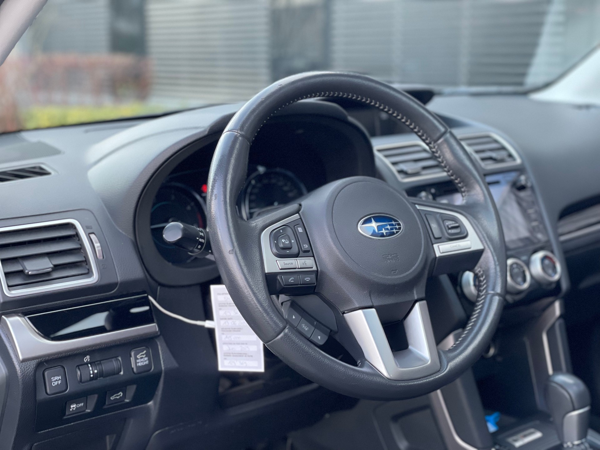 SUBARU Forester 2.0D Luxury Lineatronic-image-12