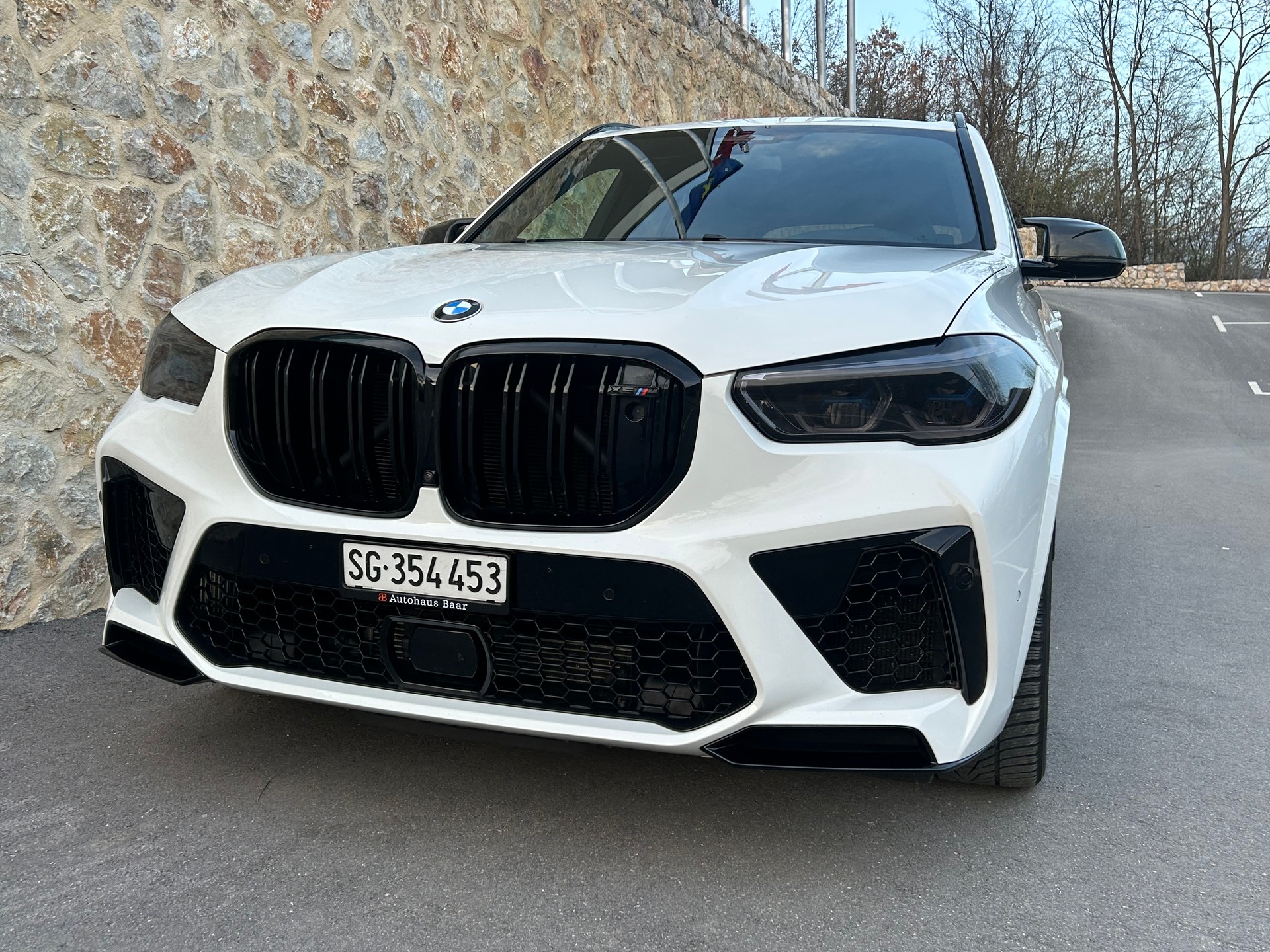 BMW X5M-image-2