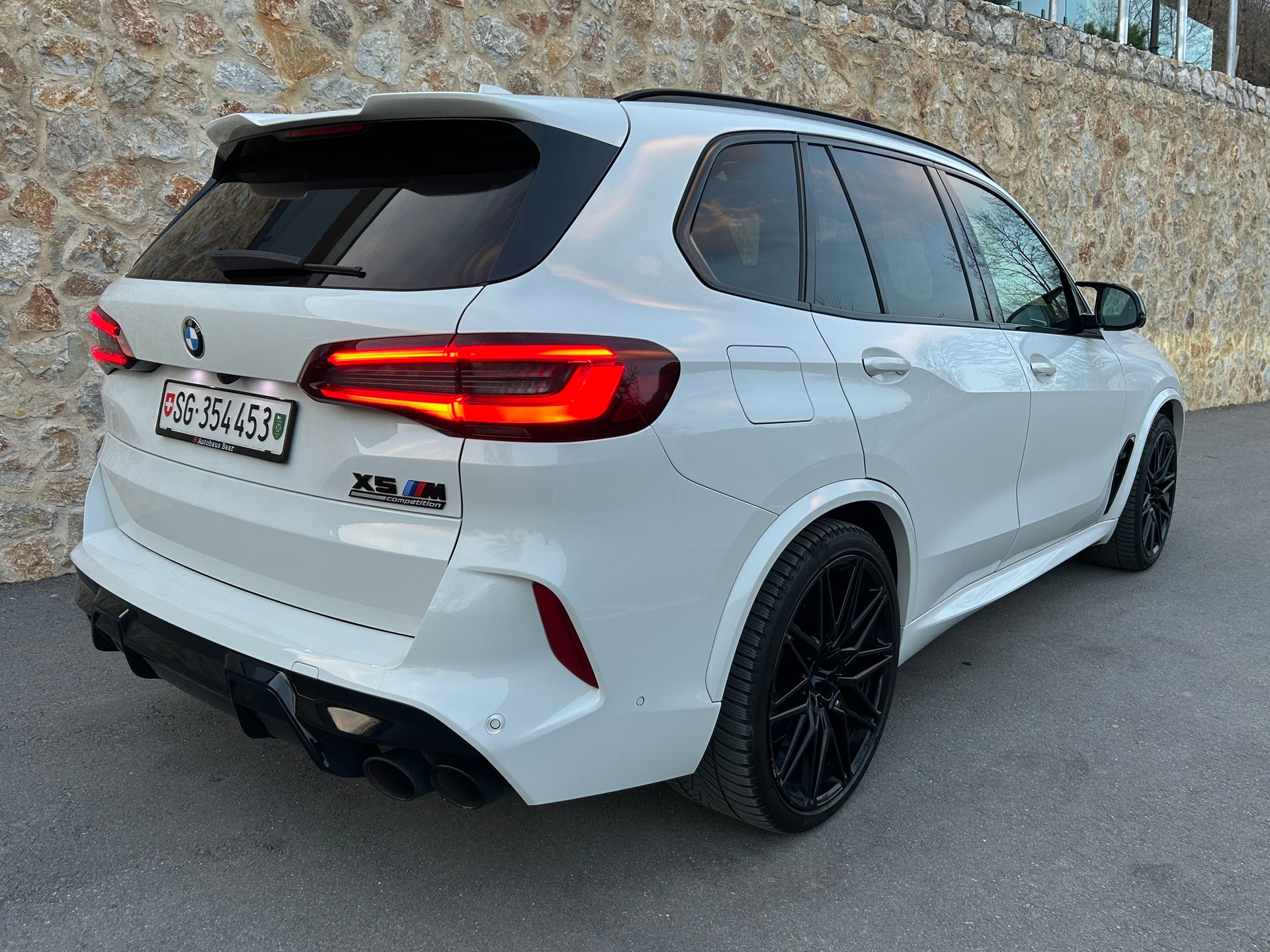 BMW X5M-image-6