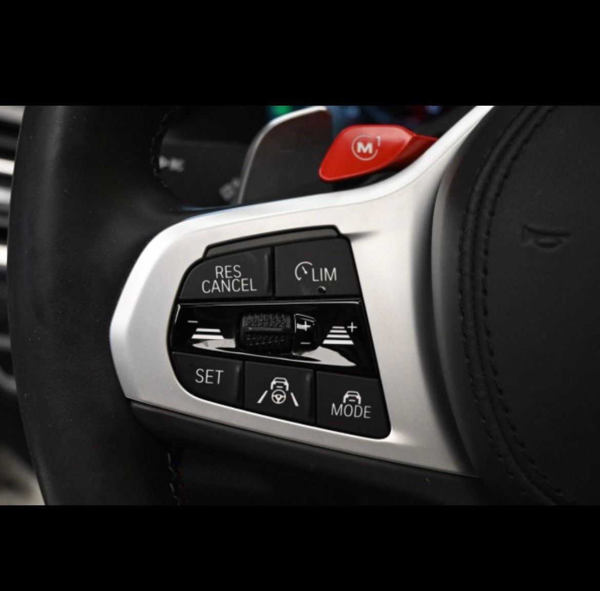 BMW X5M-image-13