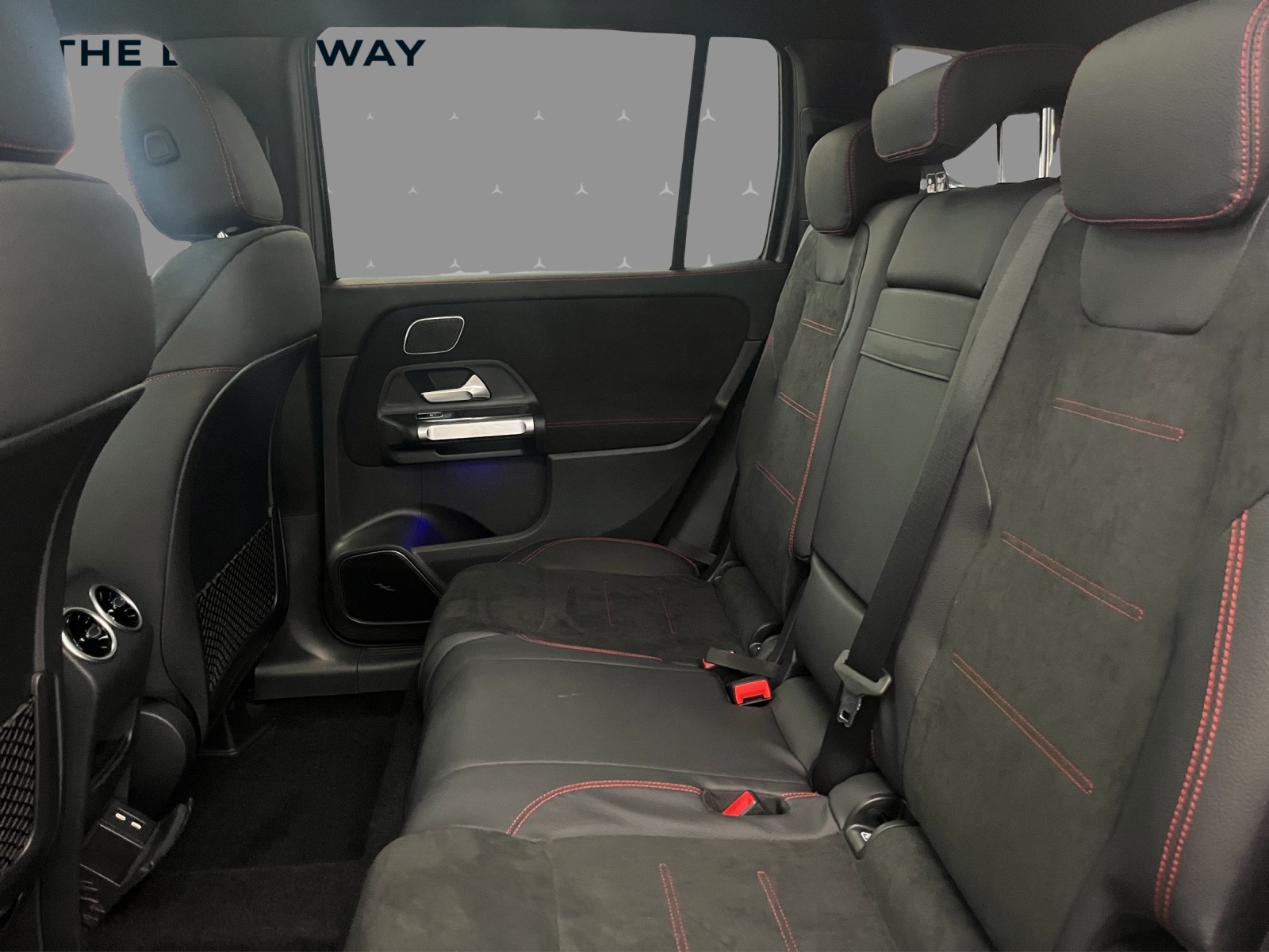 MERCEDES-BENZ GLB 250 4Matic 8G-Tronic-image-11