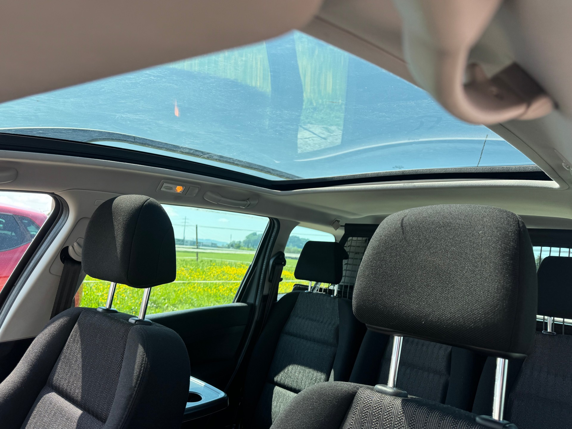 PEUGEOT 307 SW 2.0 HDI Platinum Edition-image-10