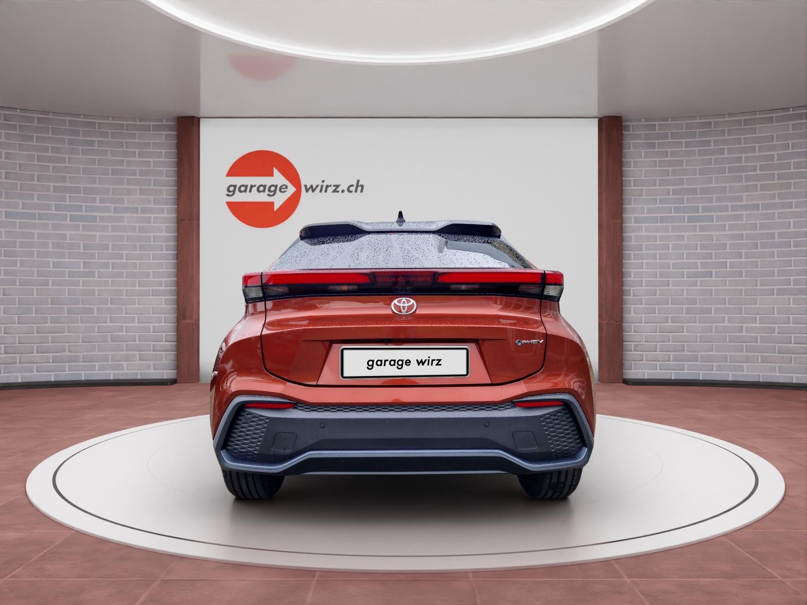 TOYOTA C-HR 2.0 PHEV Swiss Edition inkl. Winterkompletträder 18"-image-3