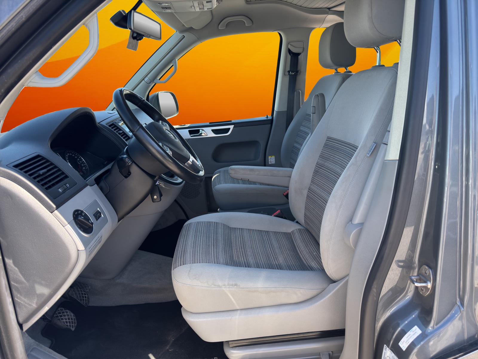 VW T5 California 2.0 TDI Comfortline Last Edition 4Motion-image-9