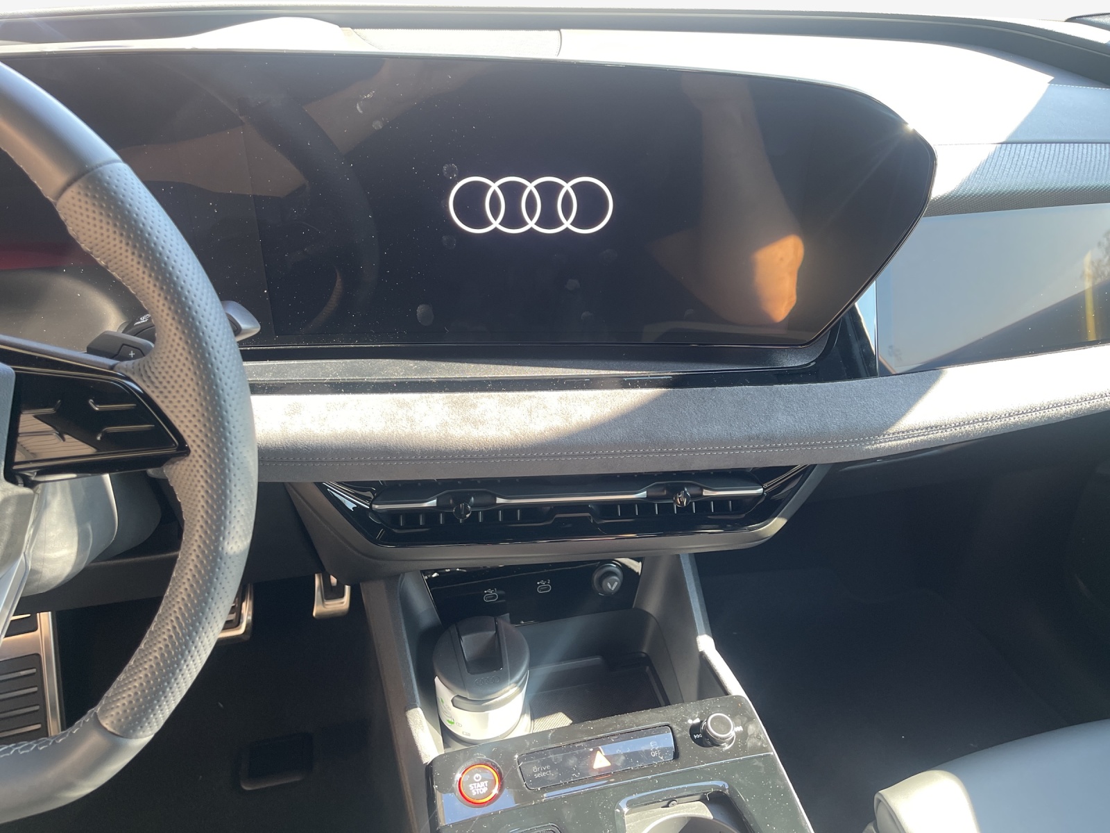 AUDI SQ6 Sportback e-tron quattro-image-10