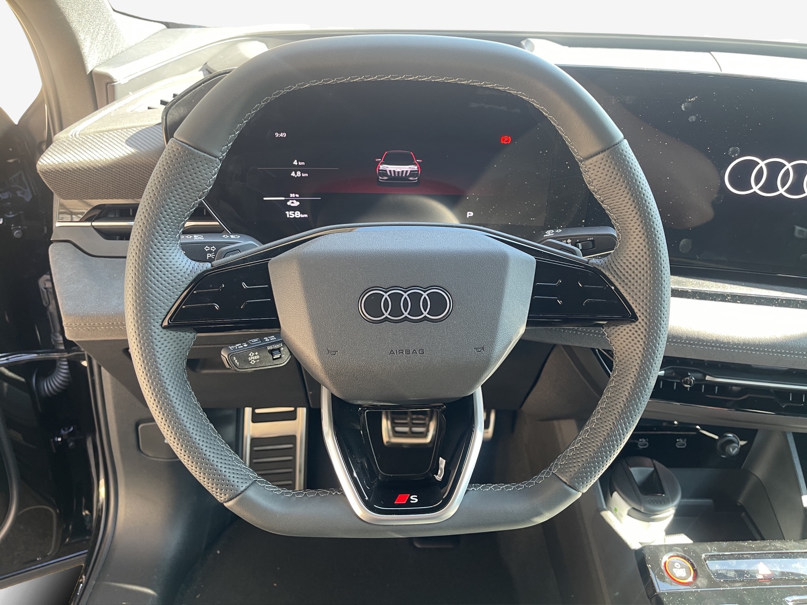 AUDI SQ6 Sportback e-tron quattro-image-9