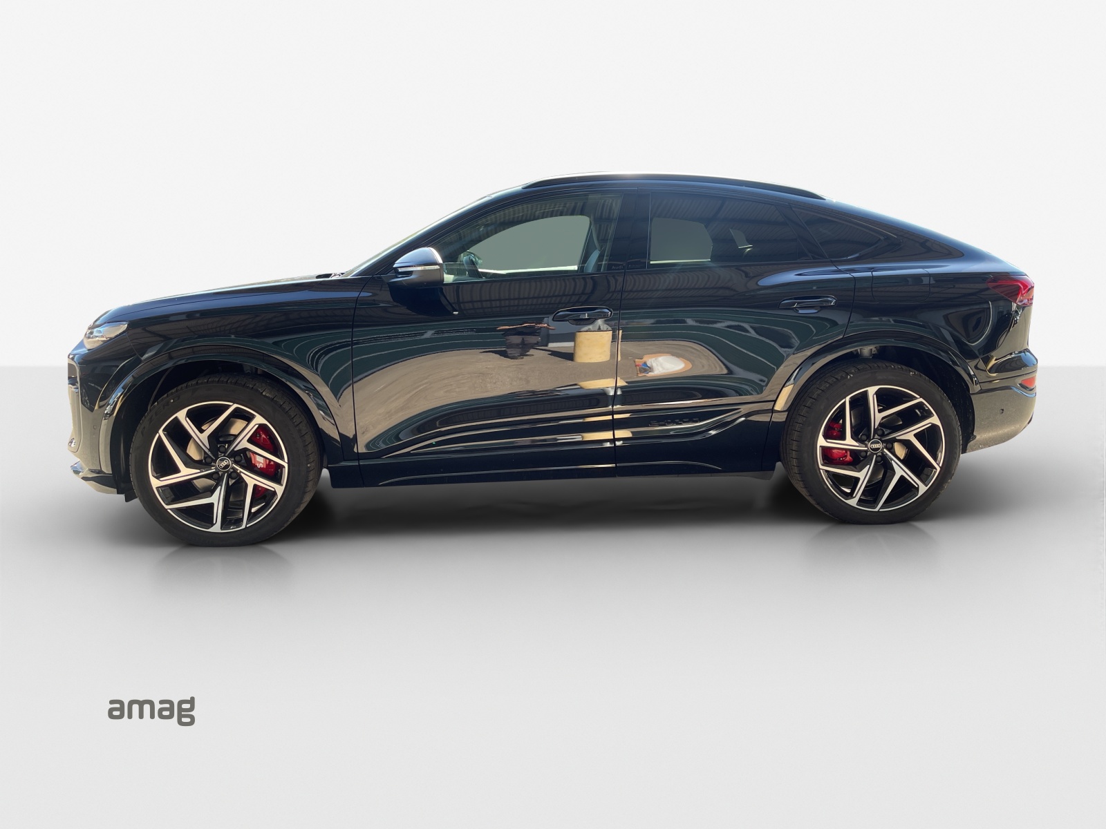 AUDI SQ6 Sportback e-tron quattro-image-1