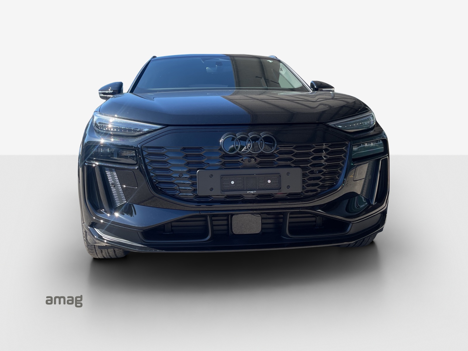 AUDI SQ6 Sportback e-tron quattro-image-6