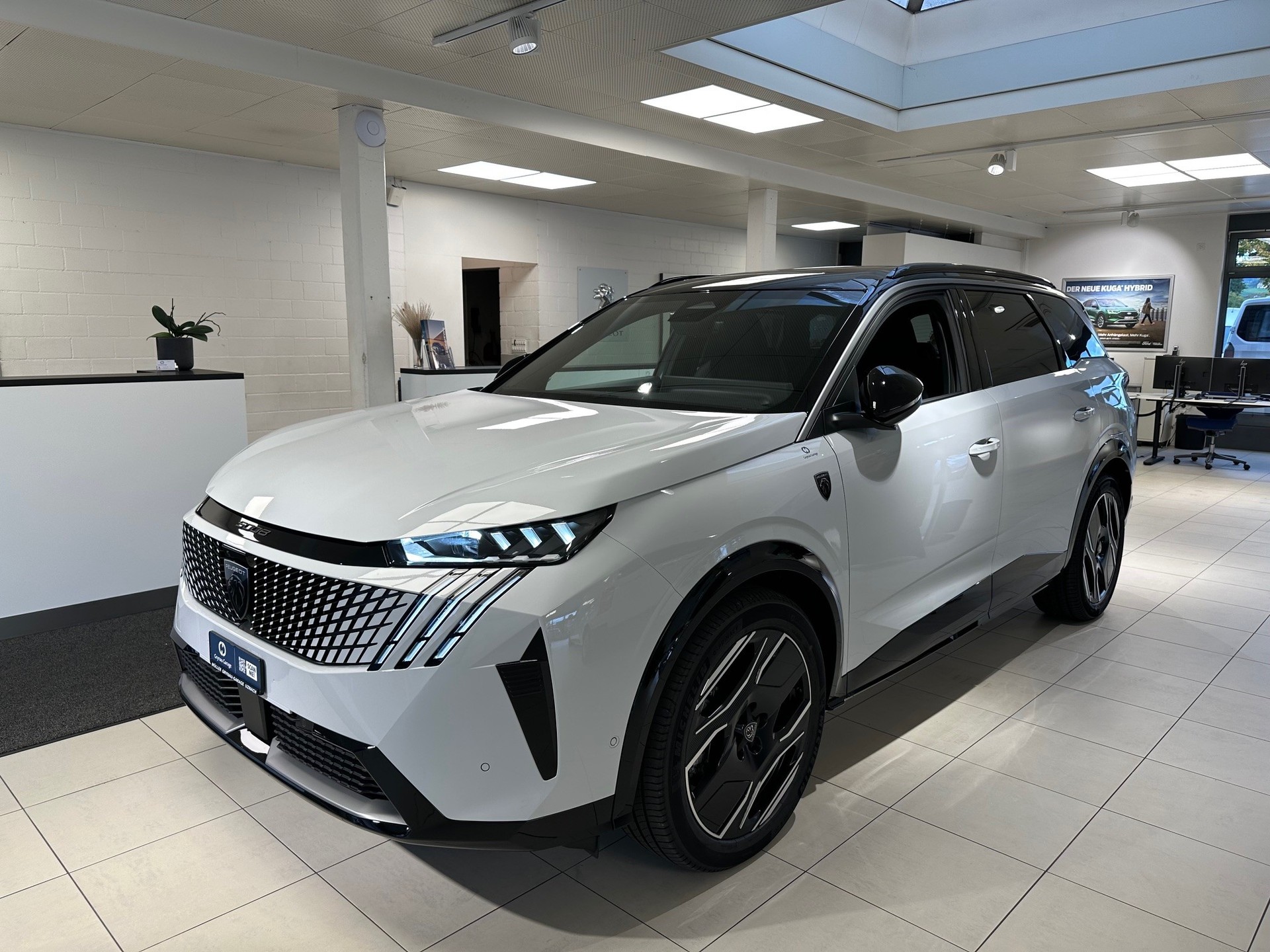 PEUGEOT 5008 e-Launch Edition AWD 8 Jahre Garantie