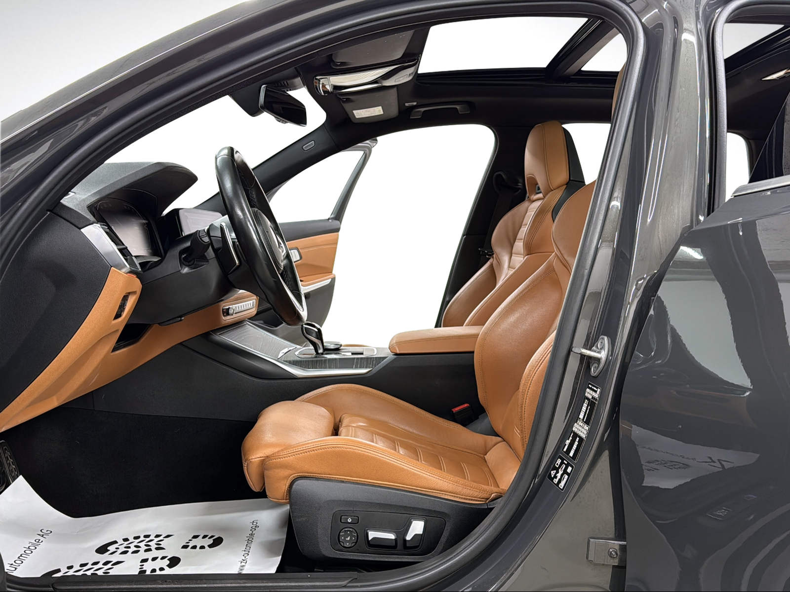 BMW 330d xDrive 48V Touring M Sport DRAVITGRAU Steptronic ★ Panoramadach ★ RF-Kamera ★ M-Ledersportsitze ★ Live Cockpit ★ AHK ★-image-5