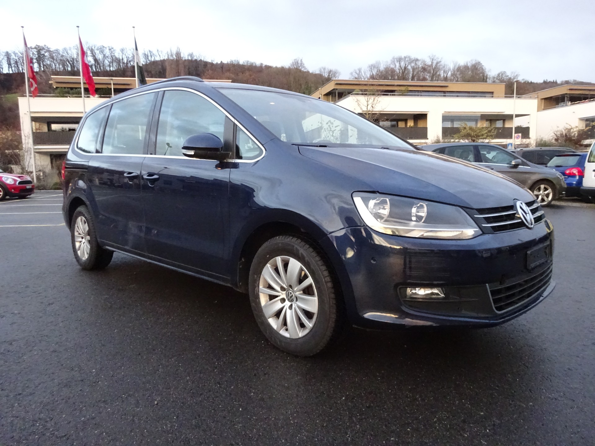 VW Sharan 2.0 TDI BMT Comfortline 4Motion-image-1