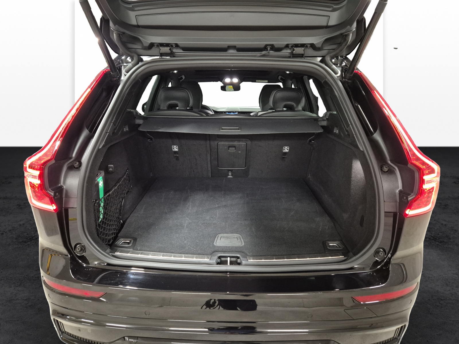 VOLVO XC60 2.0 T8 TE Plus Dark eAWD-image-18