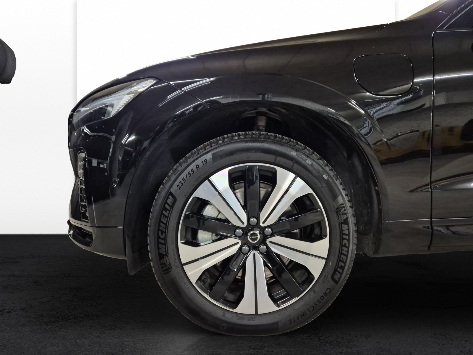 VOLVO XC60 2.0 T8 TE Plus Dark eAWD-image-19