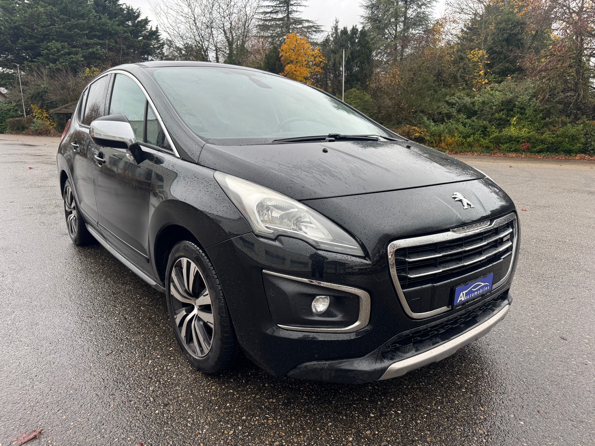 PEUGEOT 3008 HYbrid4 2.0 HDI ETG6-image-4