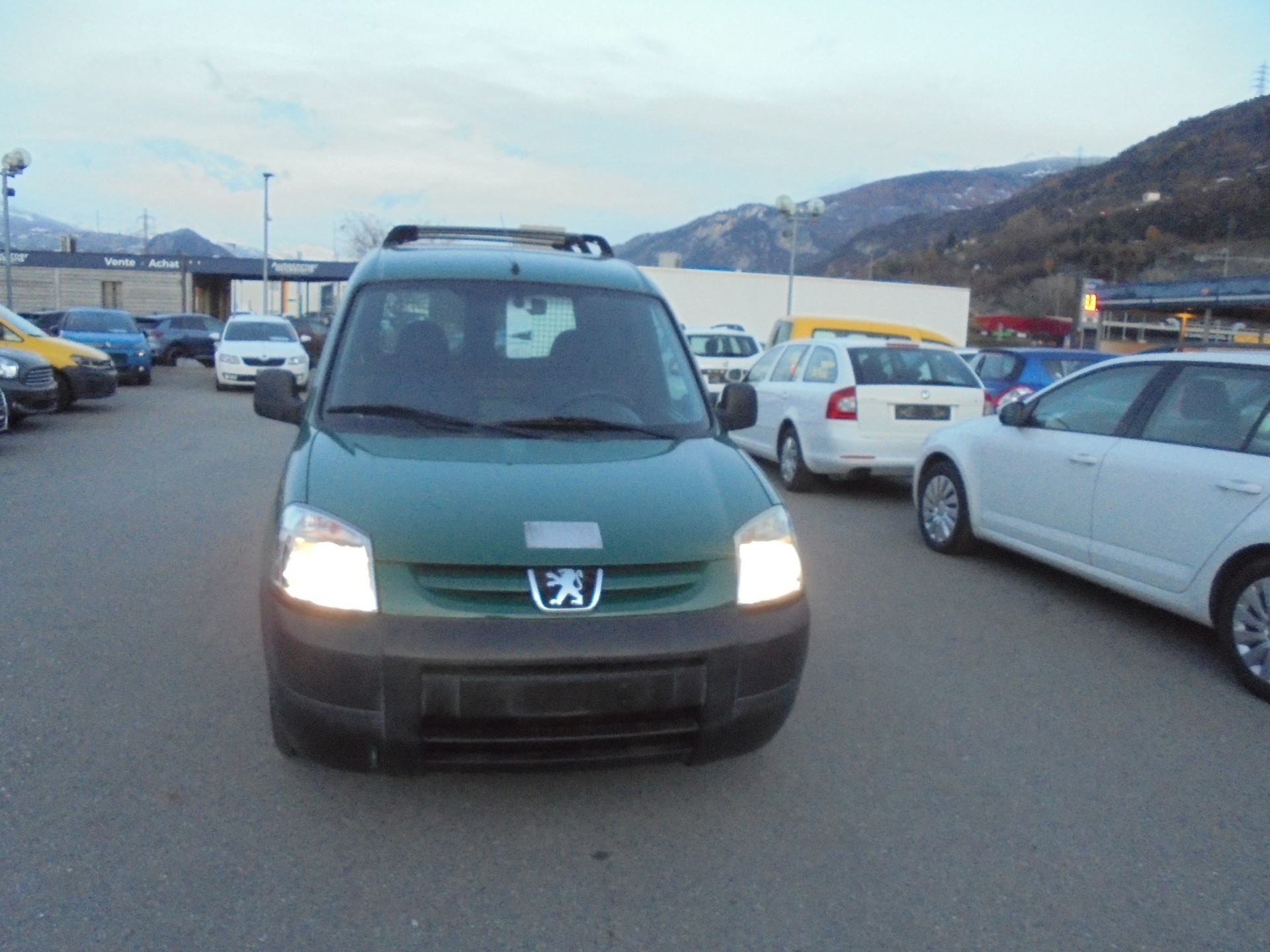 PEUGEOT Partner 1.9D 170C Swiss Pack-image-2