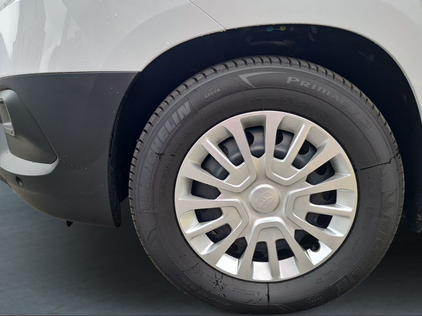 TOYOTA Proace City Van EV 50 kWh Active Medium-image-9