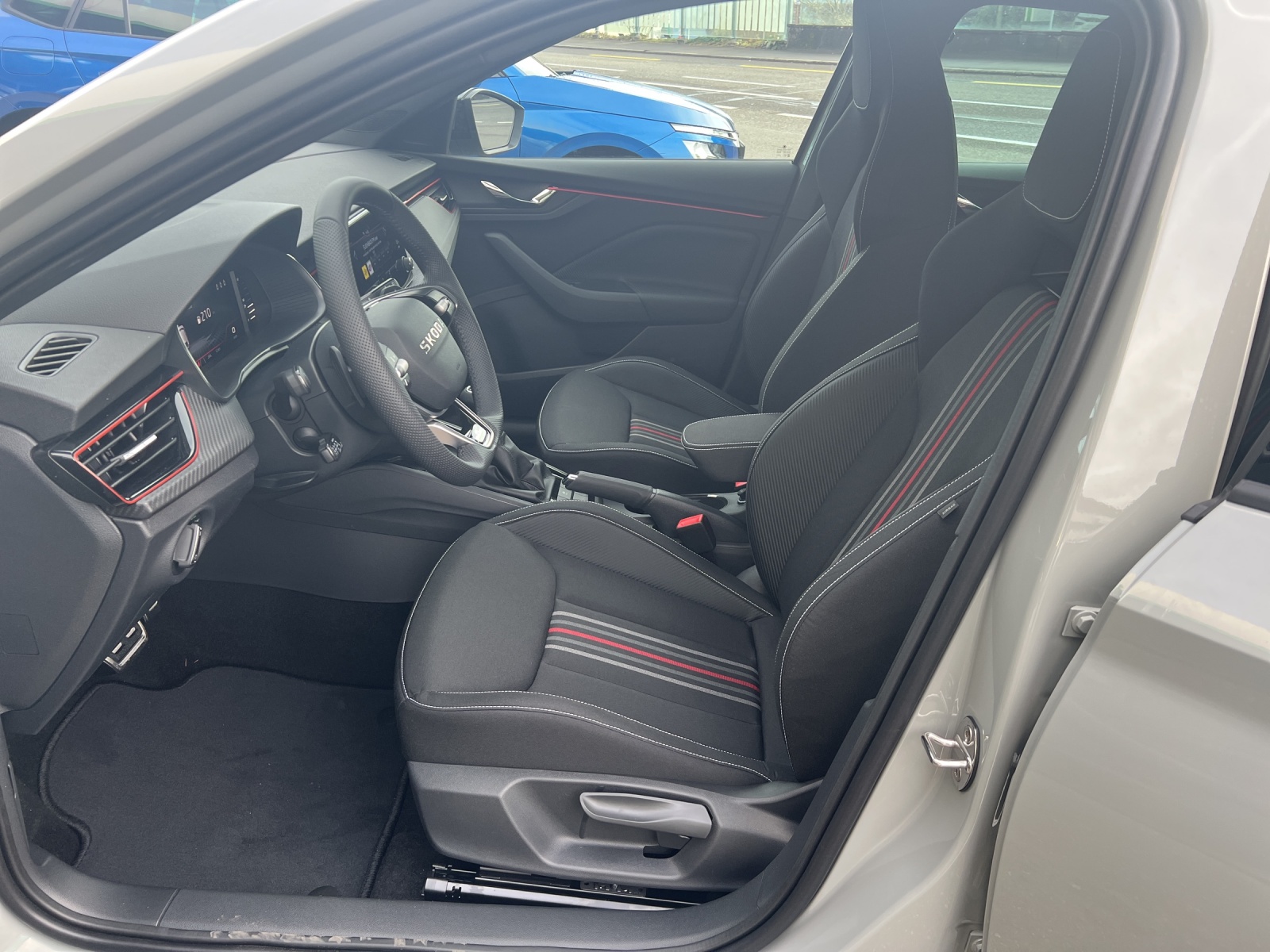 SKODA Scala 1.5 TSI Monte Carlo DSG-image-5