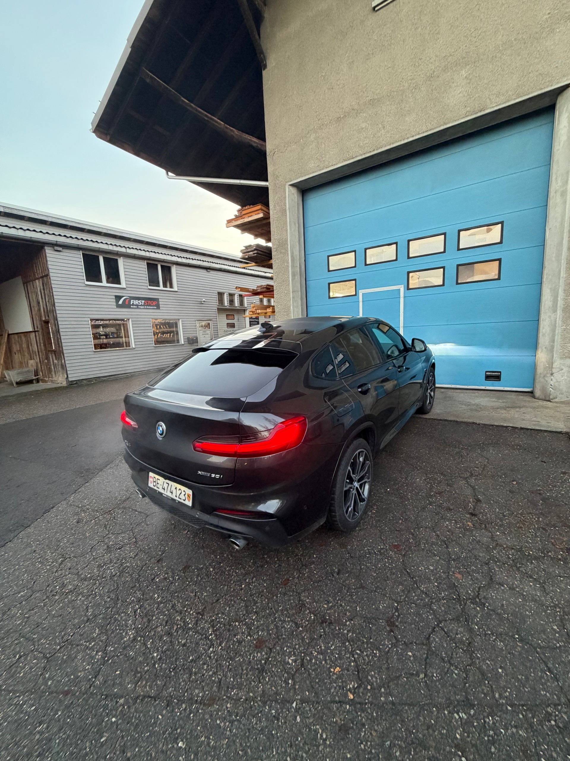 BMW X4 xDrive 30i M Sport X Steptronic-image-3